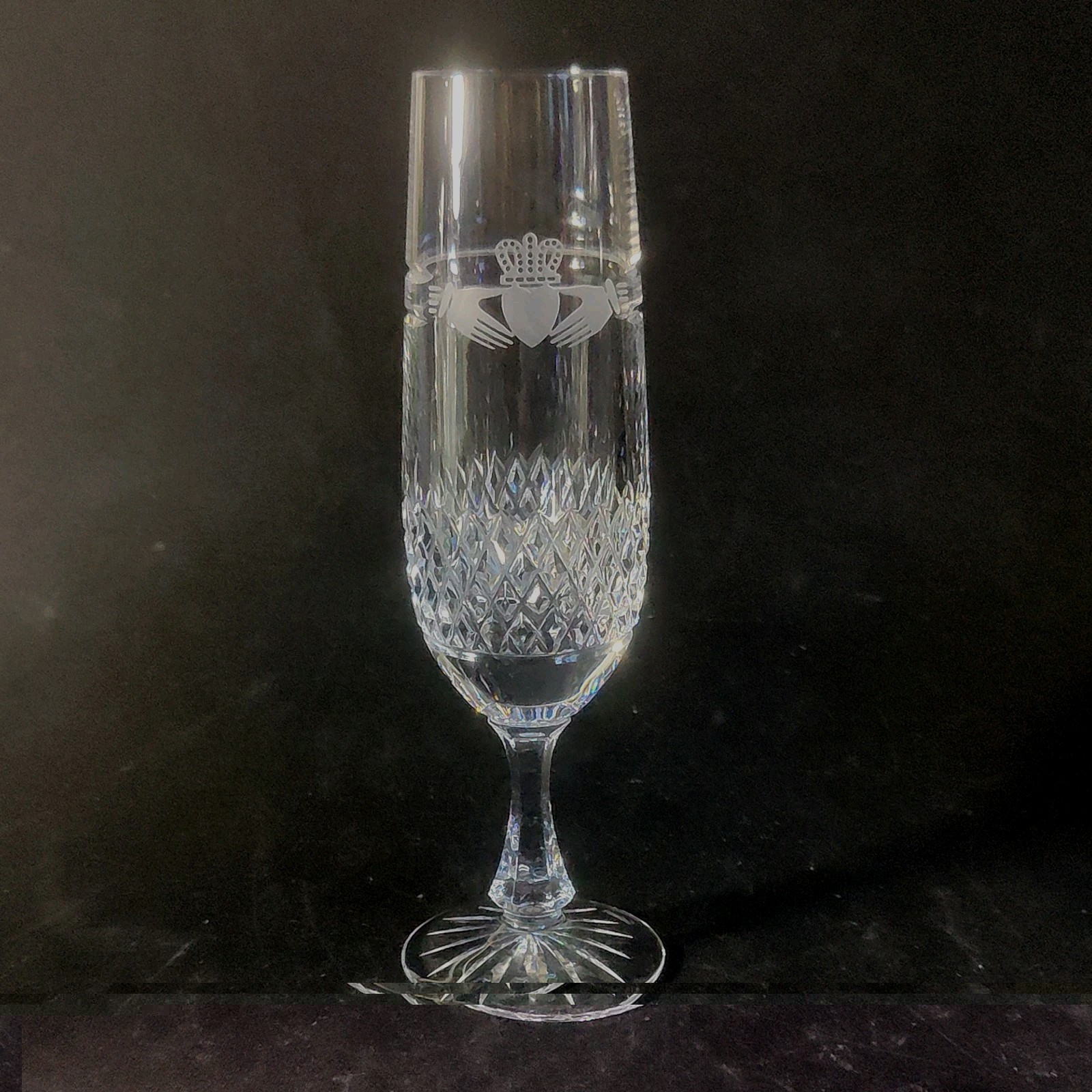 GALWAY OLD CLADDAGH CHAMPAGNE FLUTE, Etched & Cut Lead Crystal, 8