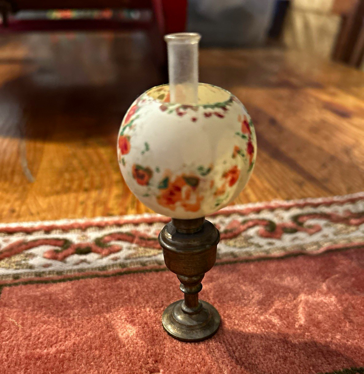 Antique Miniature Dollhouse Gone With Wind Metal Brass Base Floral Glass Shade Antique Miniature Dollhouse Gone With Wind Metal Brass Base Floral Glass Shade