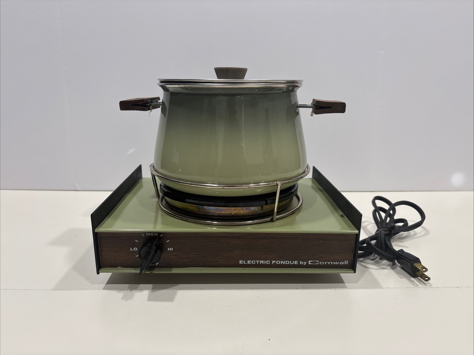 Vintage Cornwall Electric Fondue Pot Set Avocado Green MCM Wood Handles