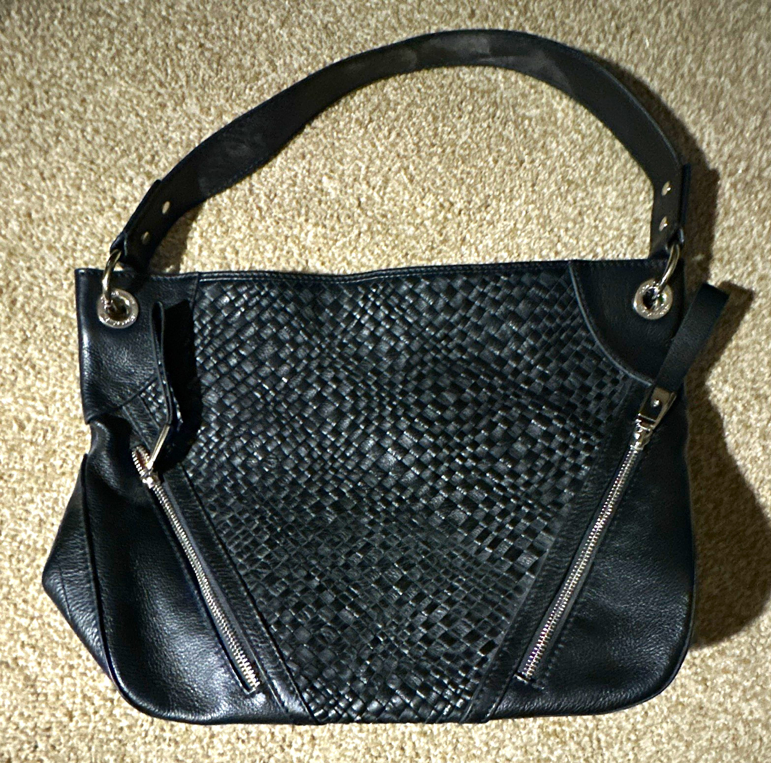 B. Makowsky Black Leather Woven Front Shoulder Bag Zip Closure B. Makowsky Black Leather Woven Front Shoulder Bag Zip Closure