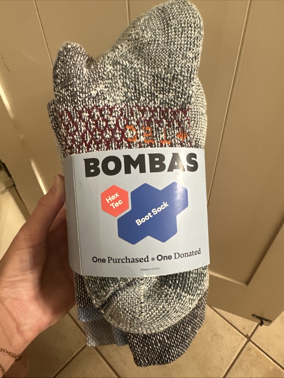 Bombas Women\'s/Men\'s Hex-Tec Boot Sock Calf / Crew Size Small Set of 3 NWT Bombas Women\'s/Men\'s Hex-Tec Boot Sock Calf / Crew Size Small Set of 3 NWT