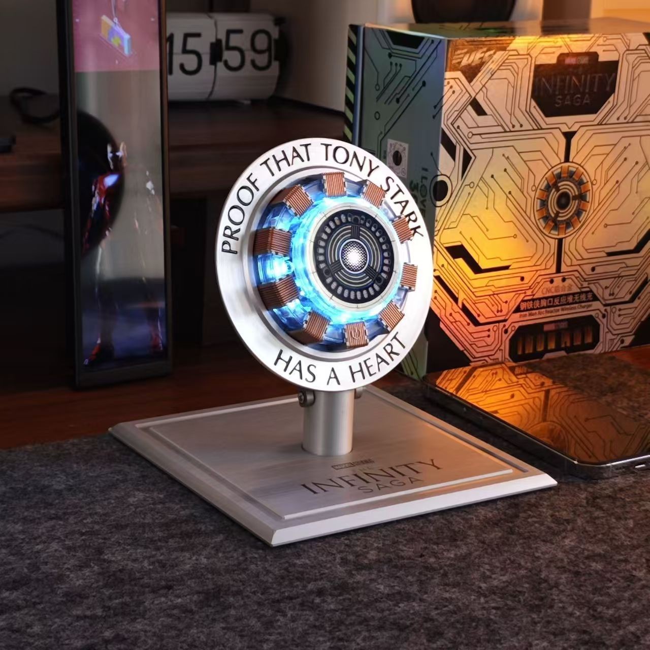 Killerbody Marvel Iron Man Iron Man 15W Arc Reactor Wireless Charging Stand LED Killerbody Marvel Iron Man Iron Man 15W Arc Reactor Wireless Charging Stand LED