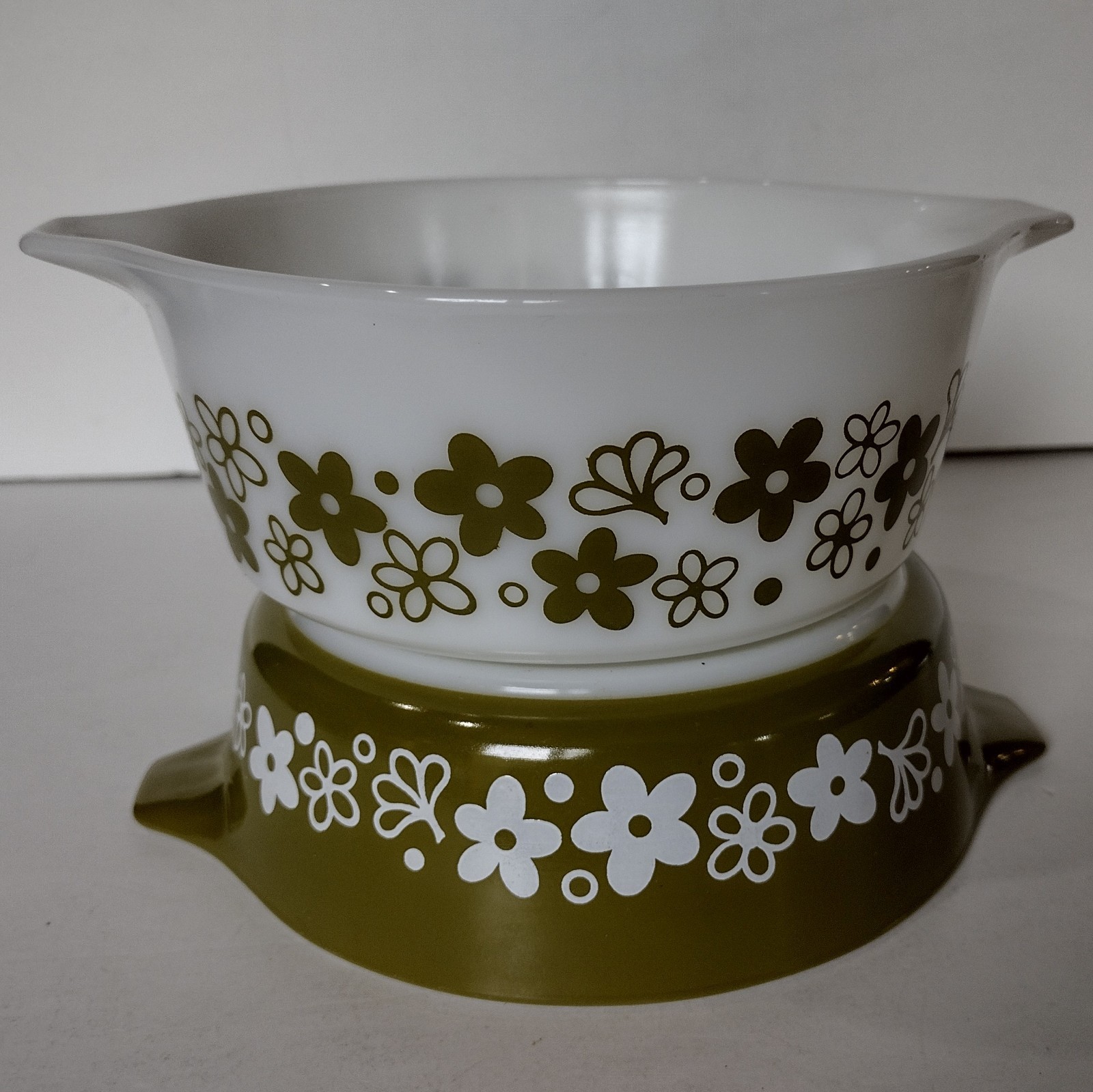 Pyrex Spring Blossom Green Crazy Daisy Cinderella Casserole 471 & 472 No Lids