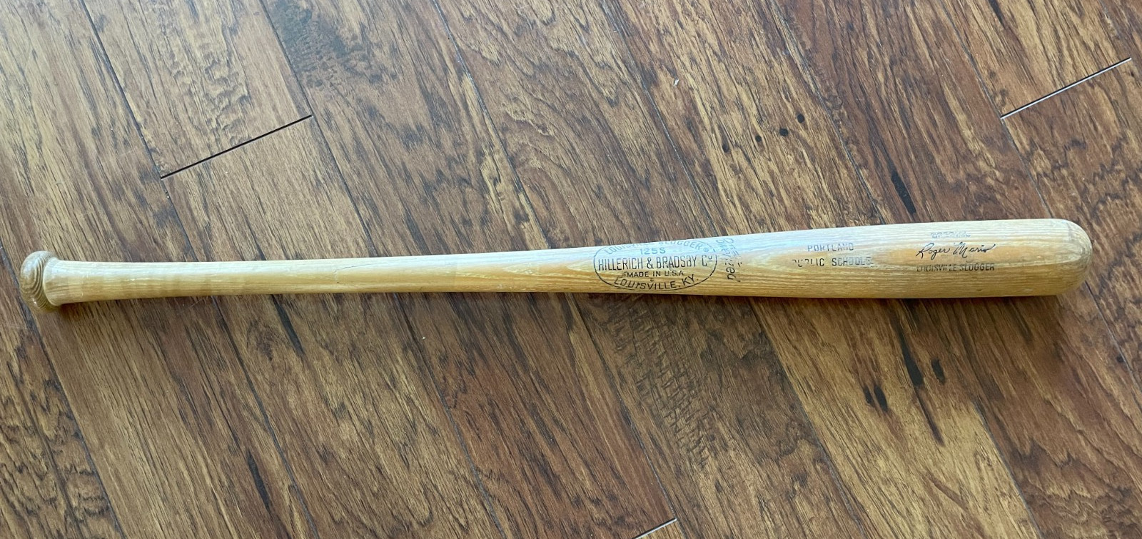 ROGER MARIS LOUISVILLE SLUGGER 125 POWERIZED VINTAGE BASEBALL BAT ROGER MARIS LOUISVILLE SLUGGER 125 POWERIZED VINTAGE BASEBALL BAT