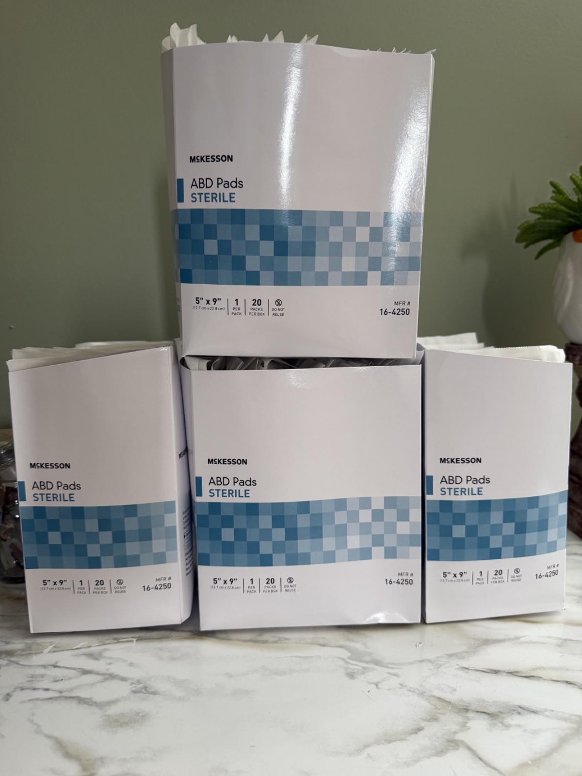 80 Ct McKesson Abdominal Pads ABD Sterile 5