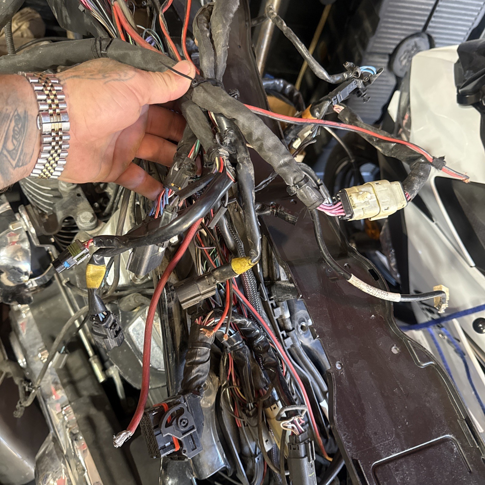 21-23 Harley Davidson Road Glide Fltrxs Main Engine Wiring Harness ABS
