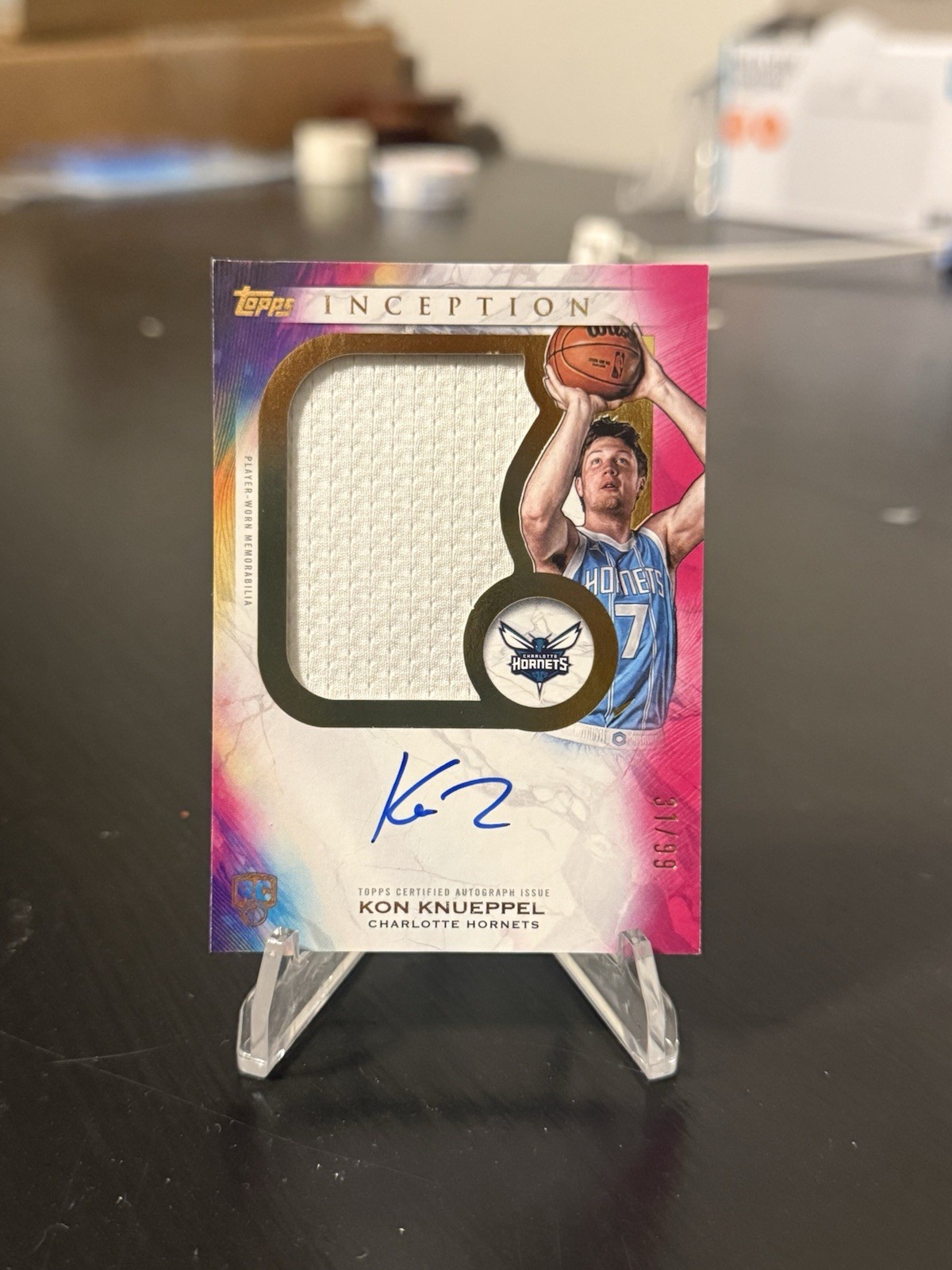 KON KNUEPPEL 2025-26 TOPPS INCEPTION ROOKIE JUMBO JERSEY RELIC AUTO PINK RC /99 KON KNUEPPEL 2025-26 TOPPS INCEPTION ROOKIE JUMBO JERSEY RELIC AUTO PINK RC /99
