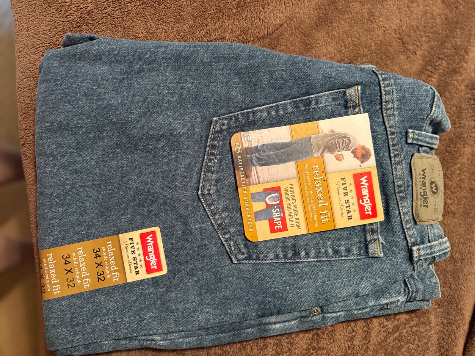 wrangler relaxed fit u shaoe jeans 34x32 brand new wrangler relaxed fit u shaoe jeans 34x32 brand new