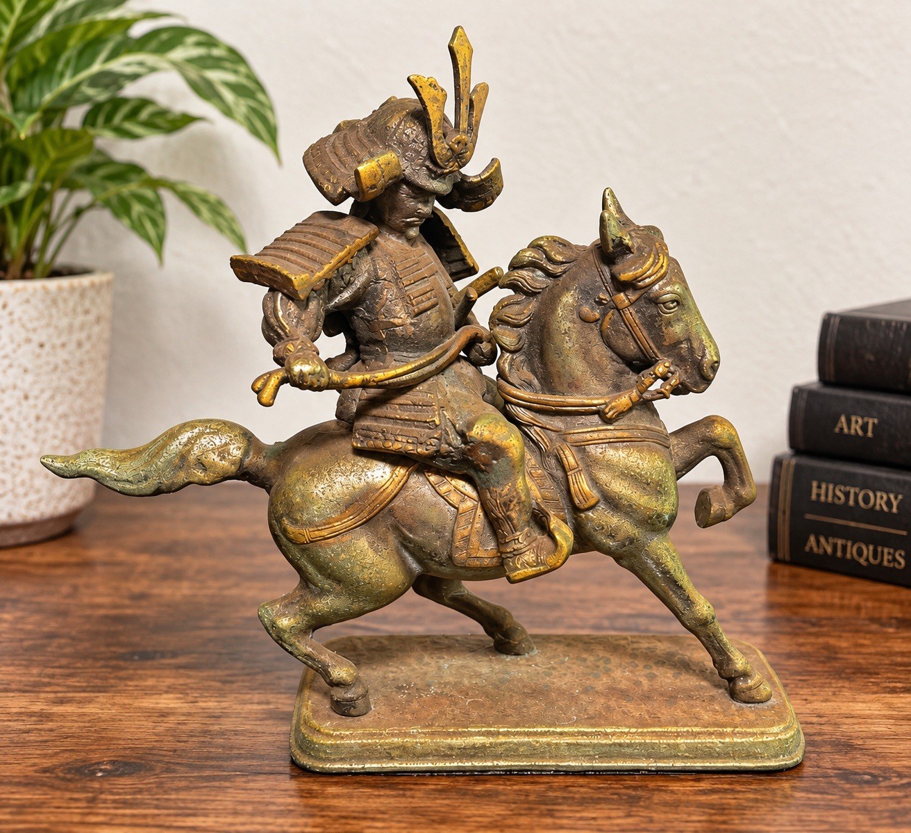 Japanese Bronze Samurai Horsemen Warrior Kusunoki Masashige Statue Masahige Japanese Bronze Samurai Horsemen Warrior Kusunoki Masashige Statue Masahige
