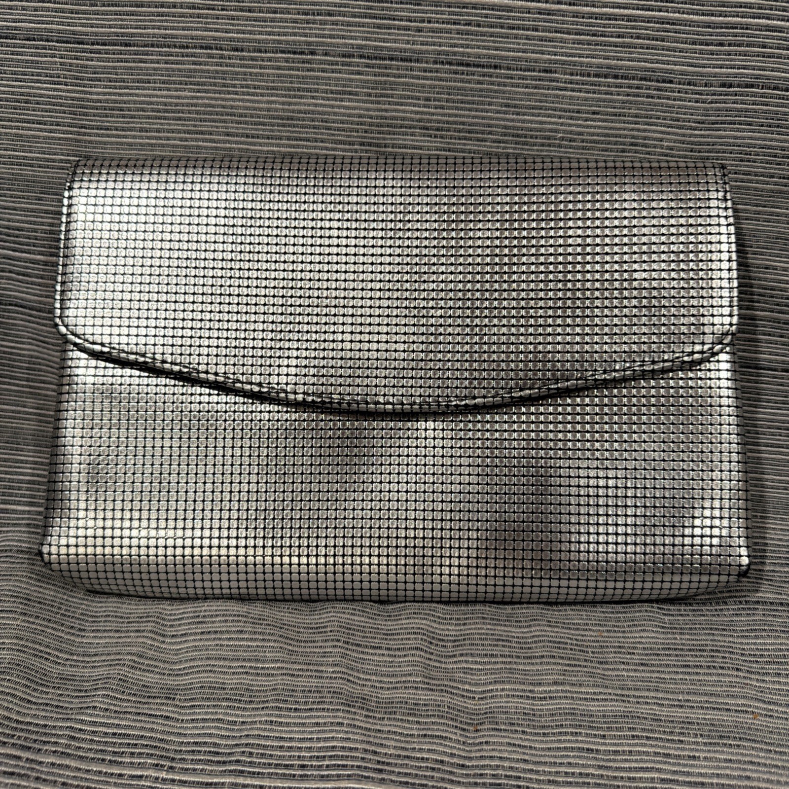 Vintage 70s Harry Levine Silver Metallic Mesh Clutch Shoulder Bag Purse NWT Vintage 70s Harry Levine Silver Metallic Mesh Clutch Shoulder Bag Purse NWT