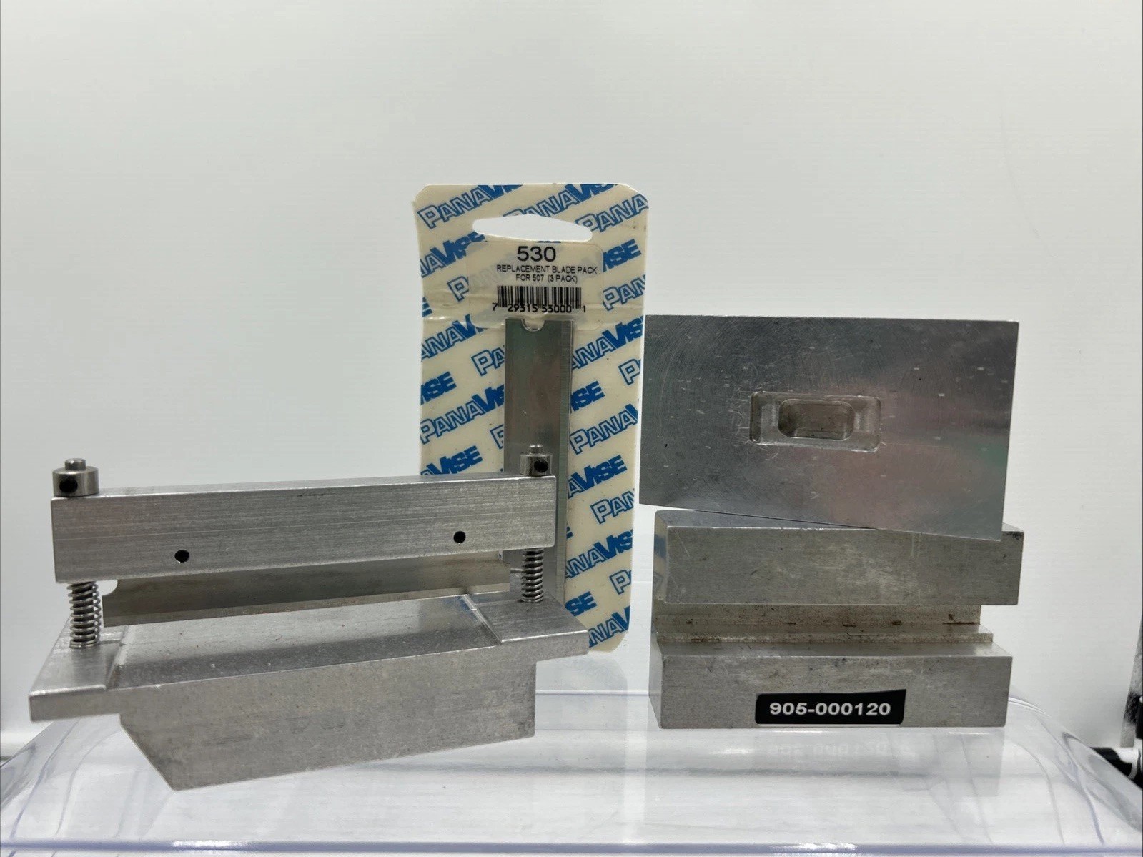 Panavise 507 Flat Ribbon Cable Cutter, Blades, IDC Adapters USED Panavise 507 Flat Ribbon Cable Cutter, Blades, IDC Adapters USED