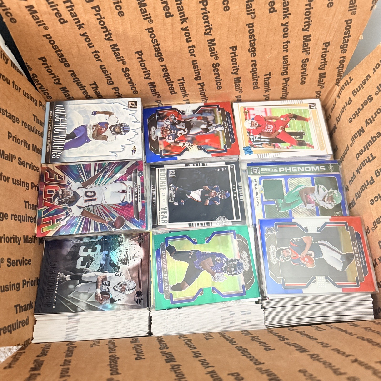 NFL Sports Card Lot Medium Flat Rate Box Rookies Commons Parallels Mix FOOTBALL NFL Sports Card Lot Medium Flat Rate Box Rookies Commons Parallels Mix FOOTBALL
