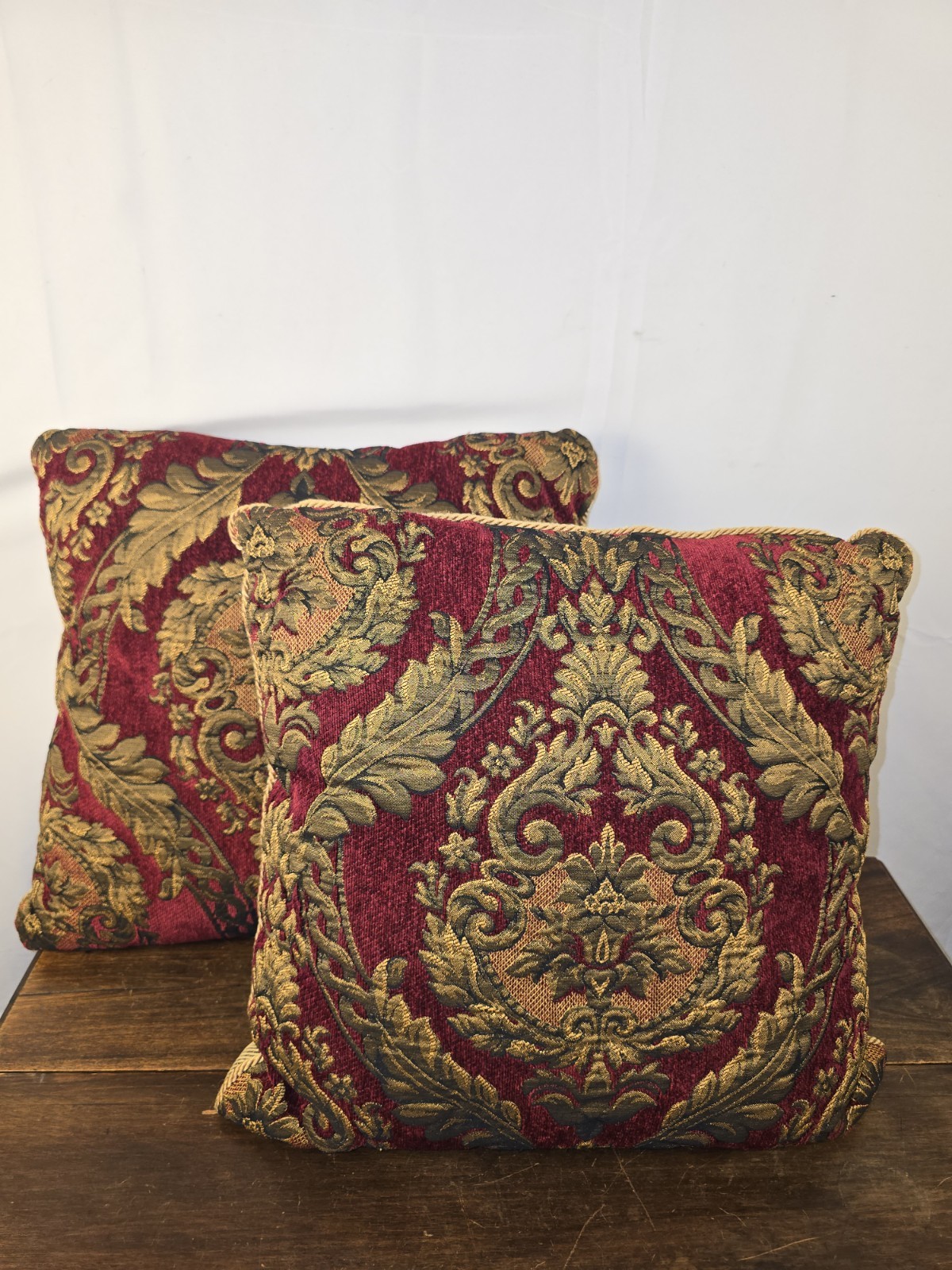 Set Of 2 Croscill Imperial Empress Medallion Square Boudoir Pillow Burgundy Gold