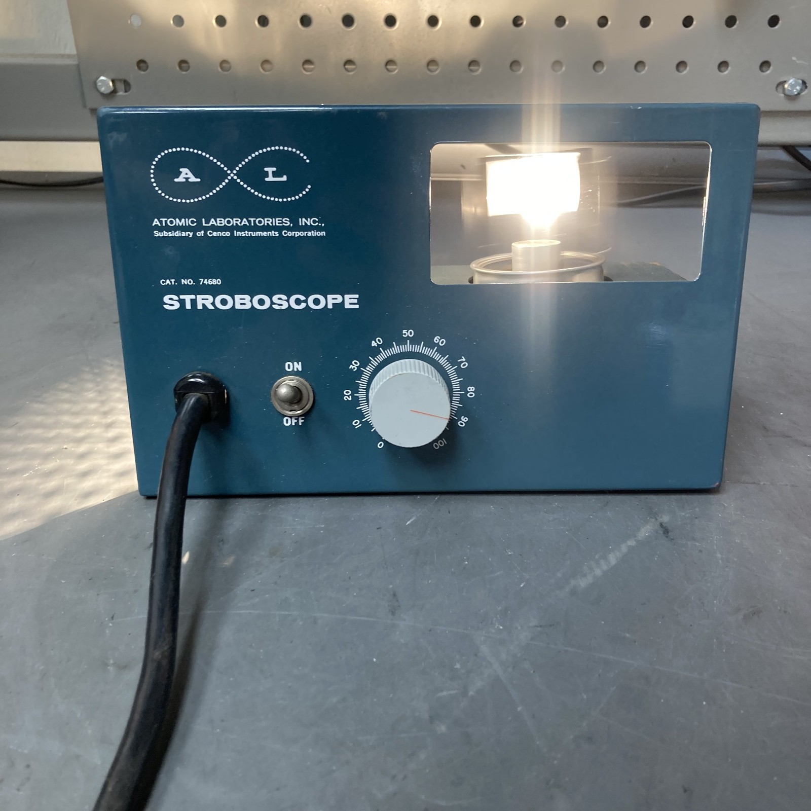 Atomic Laboratories Stroboscope 74680 Guts Missing Cover Working See Video