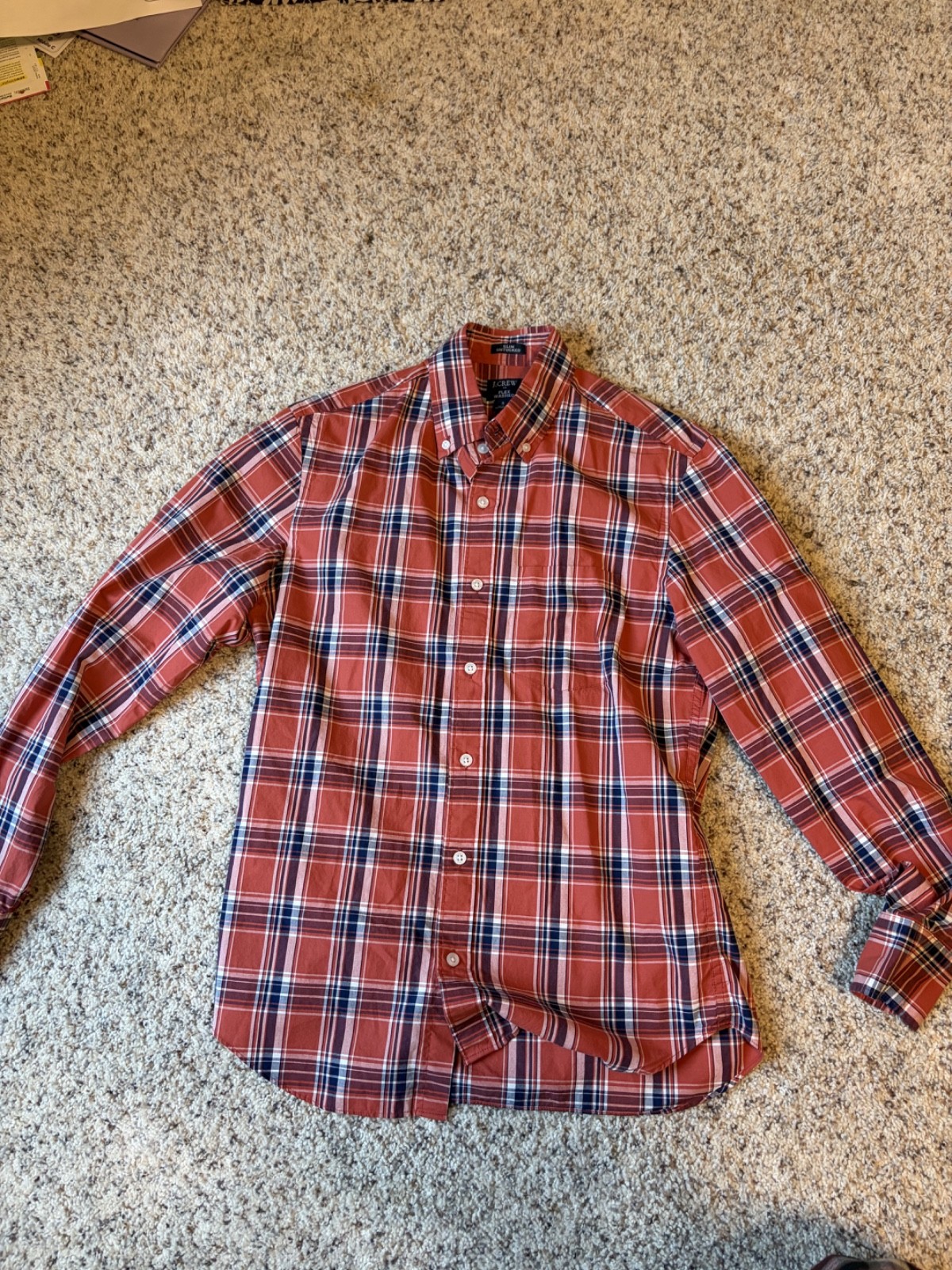 J. Crew - Slim fit untucked shirt - plaid. Excellent condition. Men\'s Small J. Crew - Slim fit untucked shirt - plaid. Excellent condition. Men\'s Small