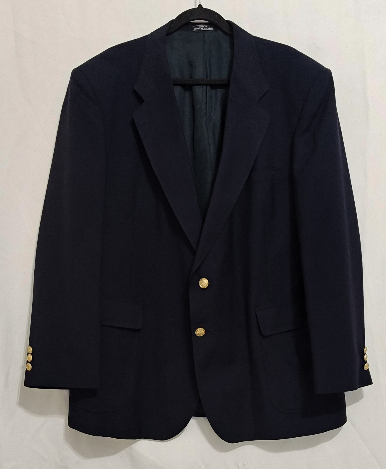 David Taylor Men’s Navy Blazer Sport Coat Men’s 46R Gold Buttons Classic Fit David Taylor Men’s Navy Blazer Sport Coat Men’s 46R Gold Buttons Classic Fit