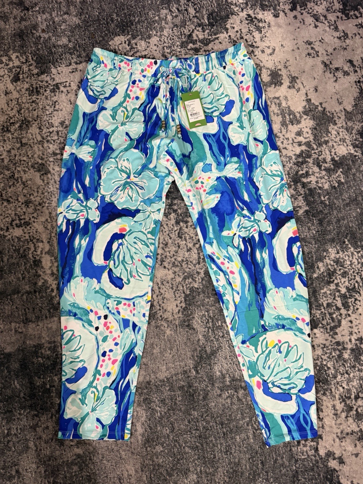 NWT Lilly Pulitzer Lola Pant Brilliant Blue Aquatic Garden Size L NWT Lilly Pulitzer Lola Pant Brilliant Blue Aquatic Garden Size L