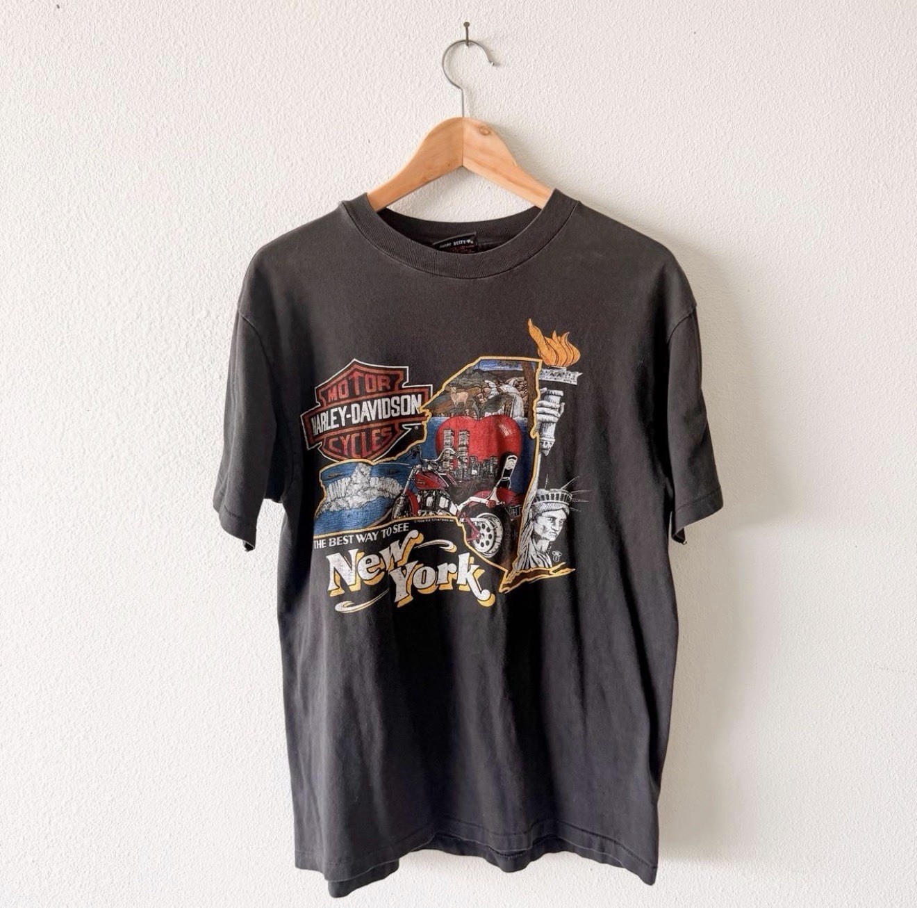 Vintage 90s Harley Davidson New York Twin Towers T-Shirt Single Stitch Vintage 90s Harley Davidson New York Twin Towers T-Shirt Single Stitch