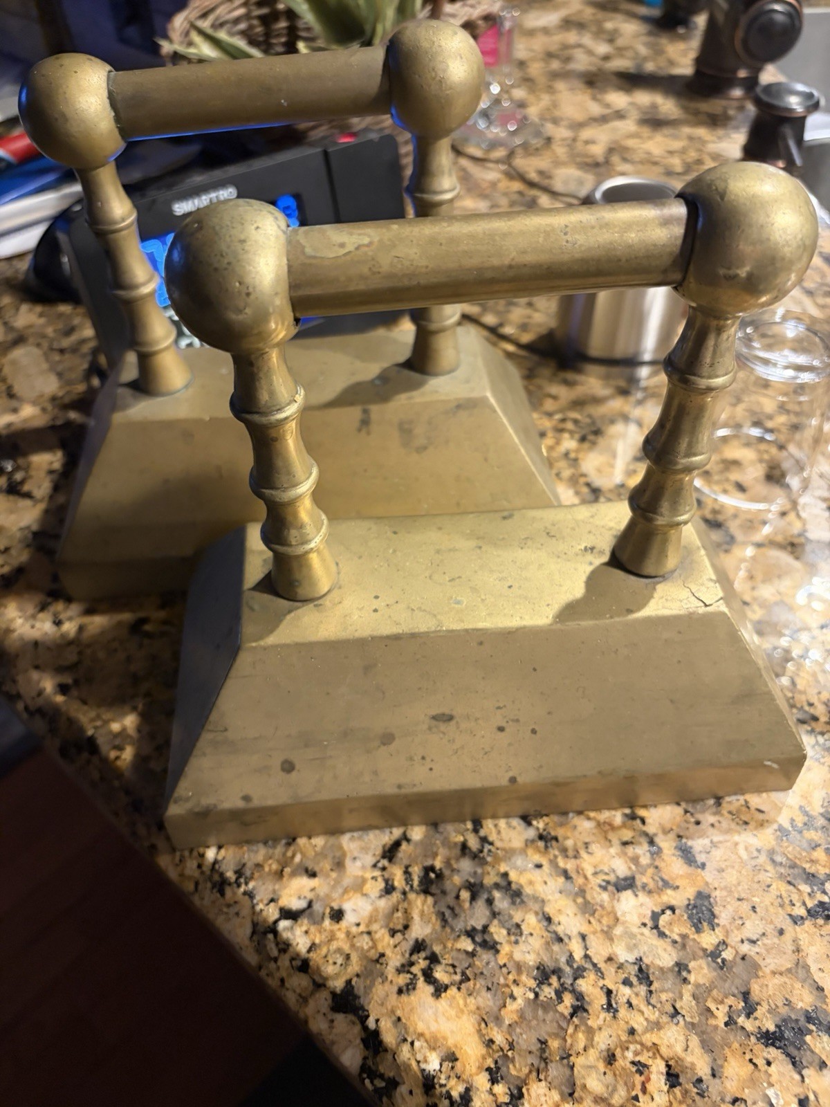Pair Of Vintage Brass Footman. Great Patina 2lbs 14.5oz Photos Show The Age Pair Of Vintage Brass Footman. Great Patina 2lbs 14.5oz Photos Show The Age