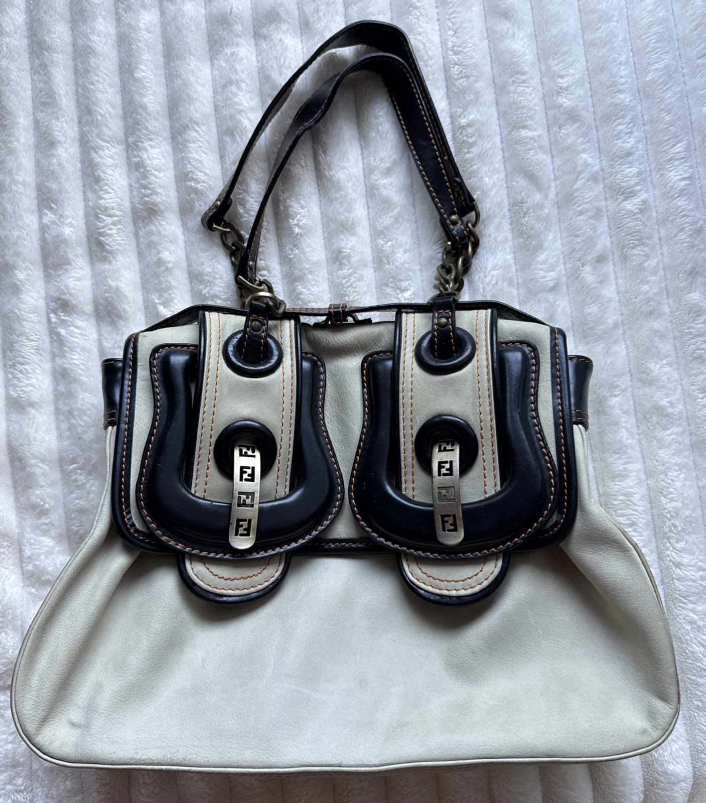 Authentic Fendi Borsa Spy Piccola Ivory/Cream Leather B.Fendi Bag w/Certificate Authentic Fendi Borsa Spy Piccola Ivory/Cream Leather B.Fendi Bag w/Certificate