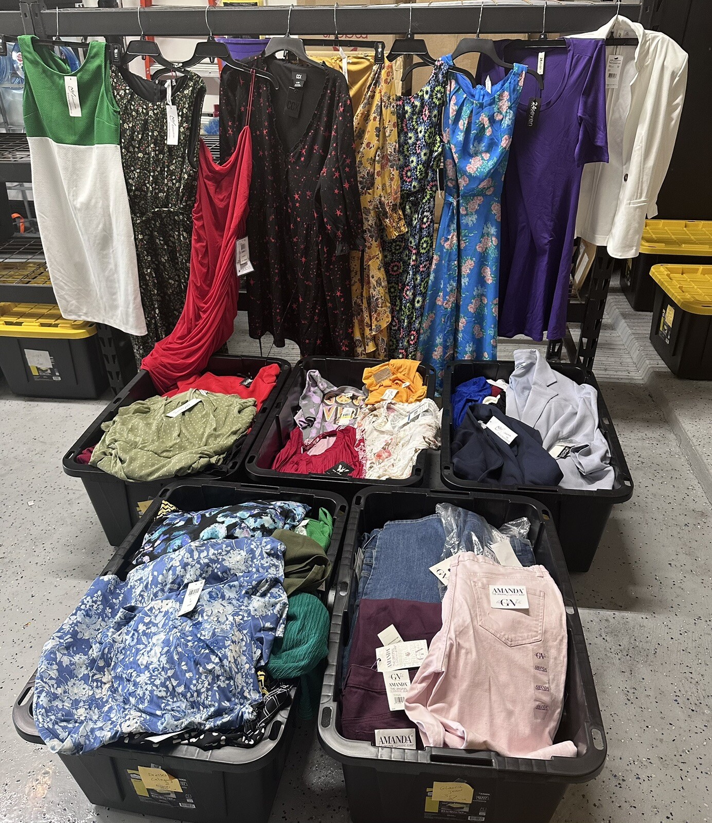 NEW MACY'S WHOLESALE BULK WOMEN’S CLOTHING LOT NWT