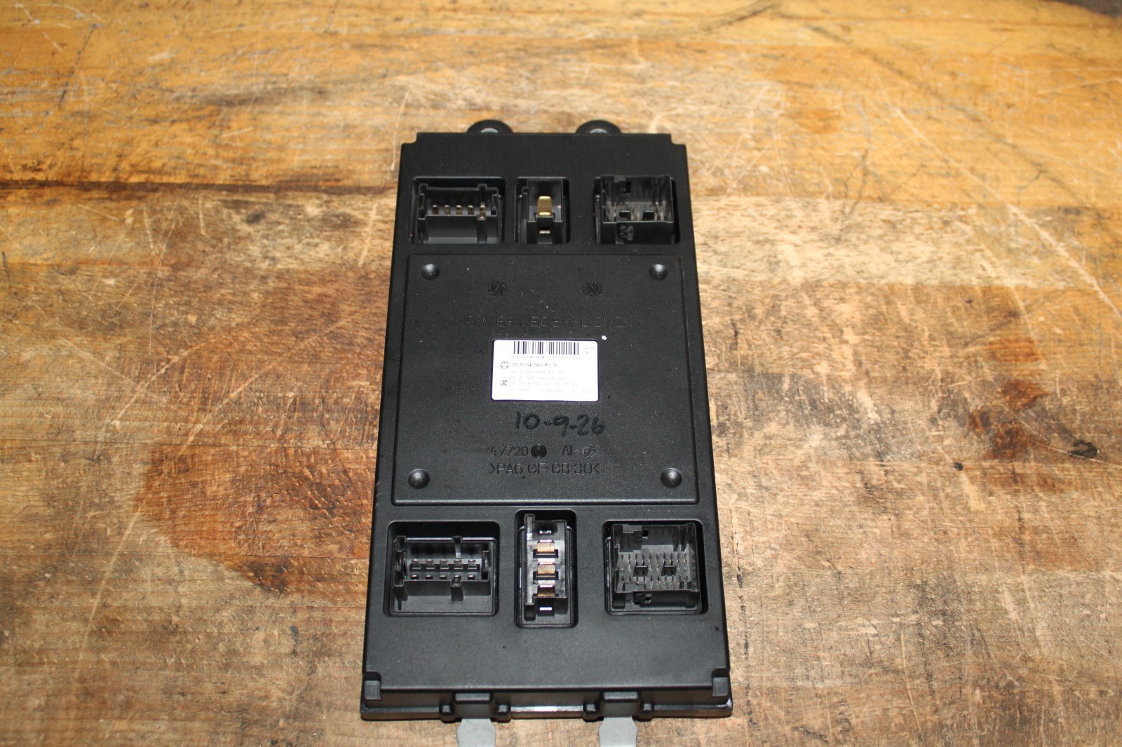 2006-2013 Mercedes Benz ML550 R350 Front SAM Control Module 1645458532 2006-2013 Mercedes Benz ML550 R350 Front SAM Control Module 1645458532