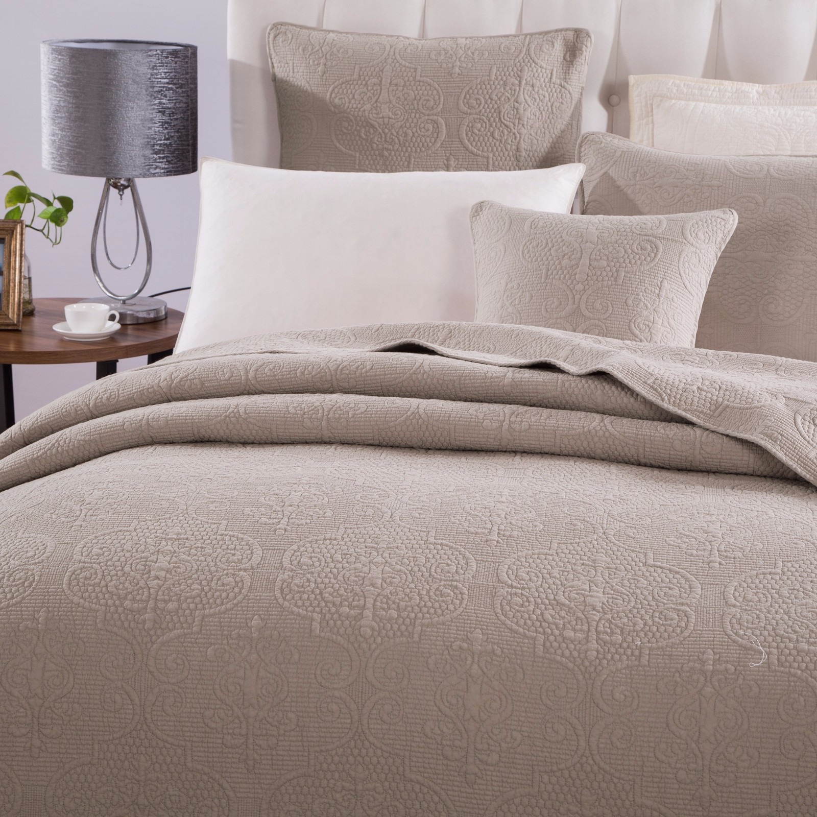 DaDa Bedding Cotton Floral Neutral Taupe Beige Elegant Coverlet Bedspread Set DaDa Bedding Cotton Floral Neutral Taupe Beige Elegant Coverlet Bedspread Set