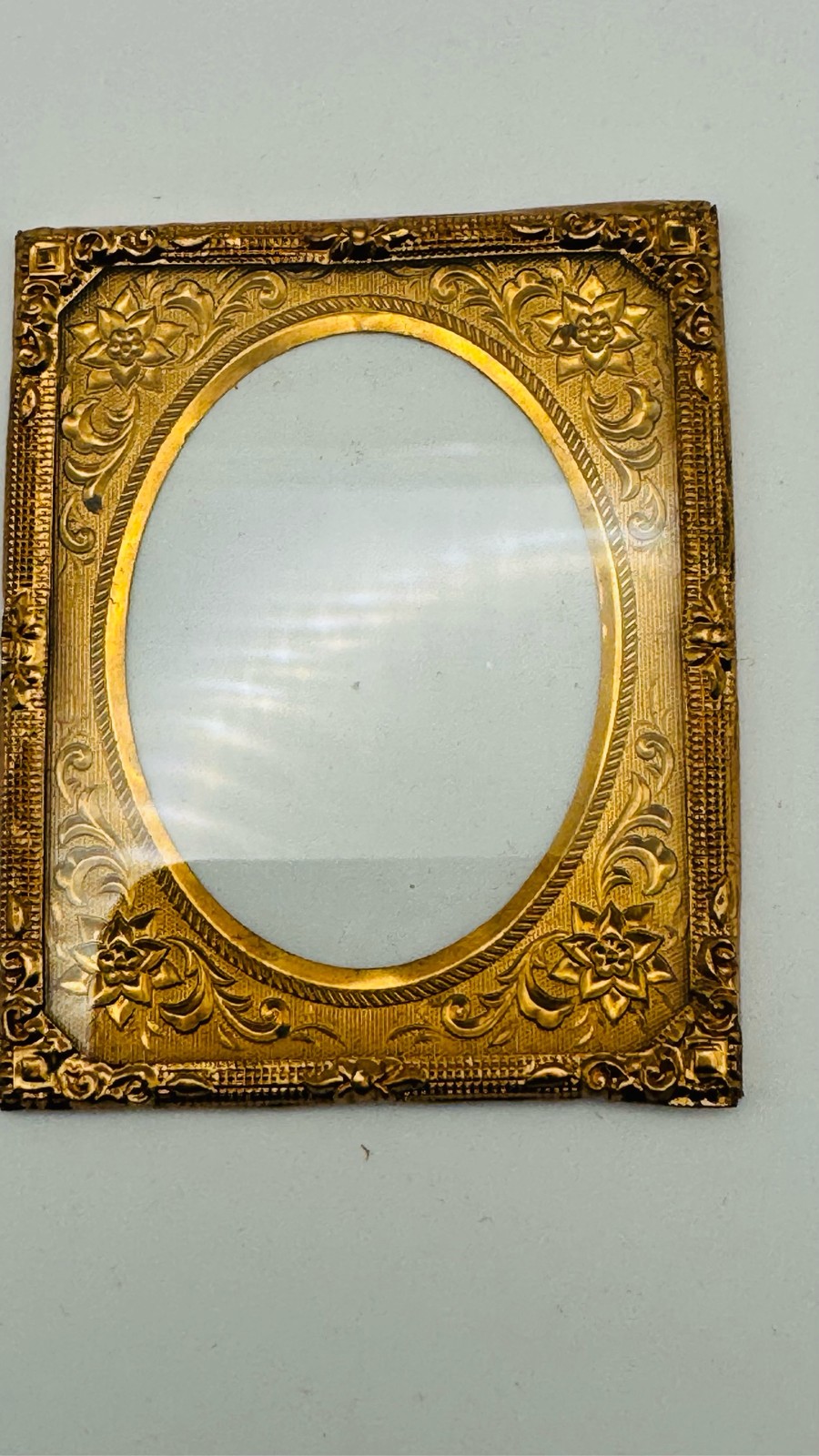 Gilt Brass Oval Frame for Daguerreotype Ambrotype Tintype Photo Gilt Brass Oval Frame for Daguerreotype Ambrotype Tintype Photo