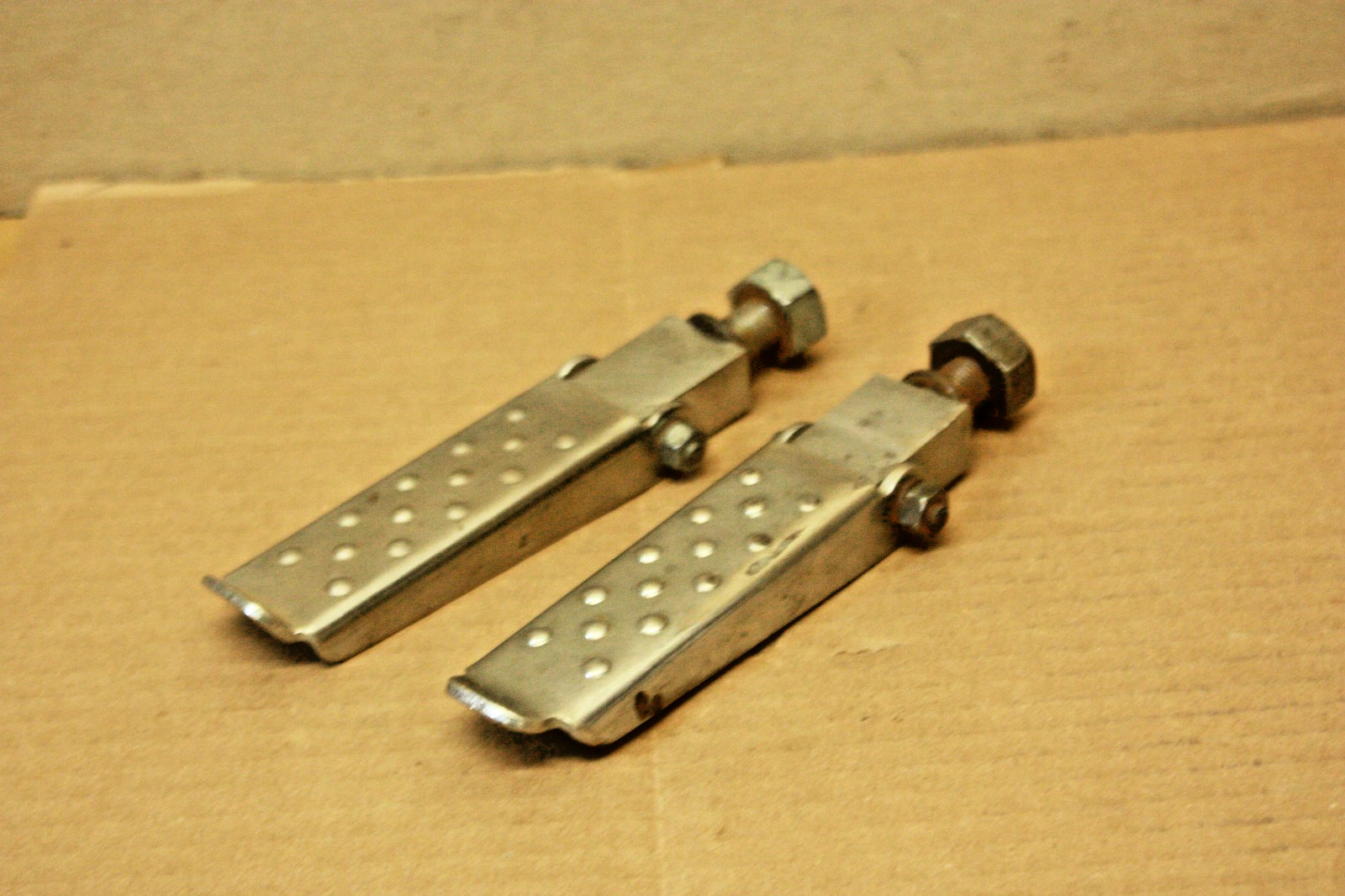 Pair of Harley Davidson Vintage Bobber Chopper Flat Dimpled Footpegs Foot Rests