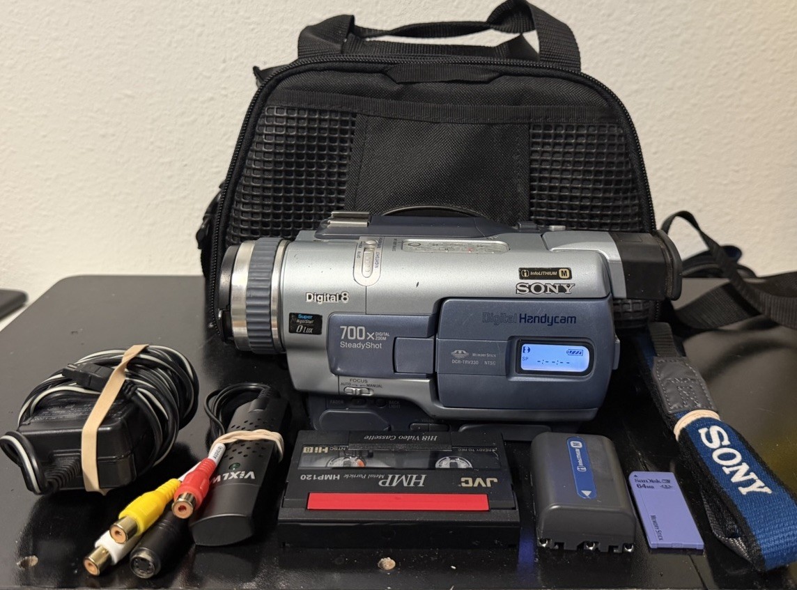 Sony Handycam DCR-TRV330 Digital 8 Hi8 w/Nightshot + USB TESTED WORKING ✅ BT
