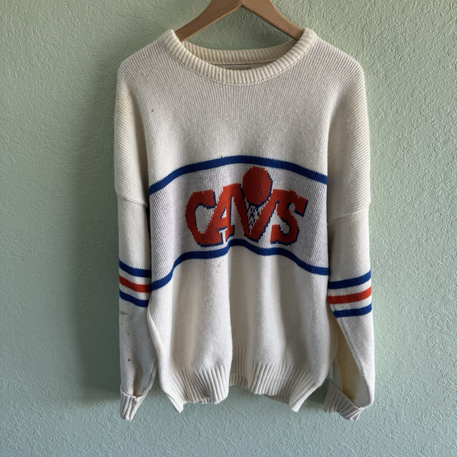 Cleveland Cavaliers Sweater XL Cliff Engle Mens White Made In USA Vintage