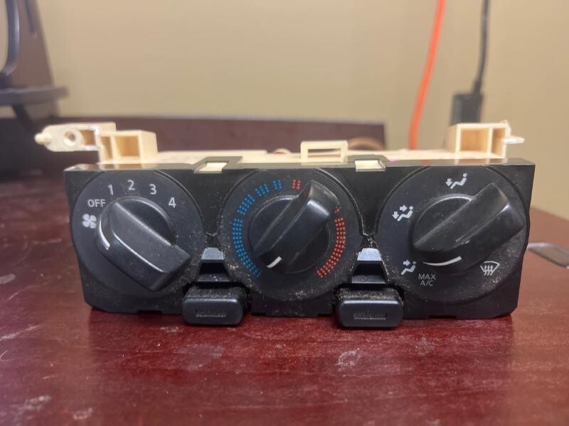 2002-2004 Nissan Altima Manual AC Heater Climate Temperature Control OEM 2002-2004 Nissan Altima Manual AC Heater Climate Temperature Control OEM