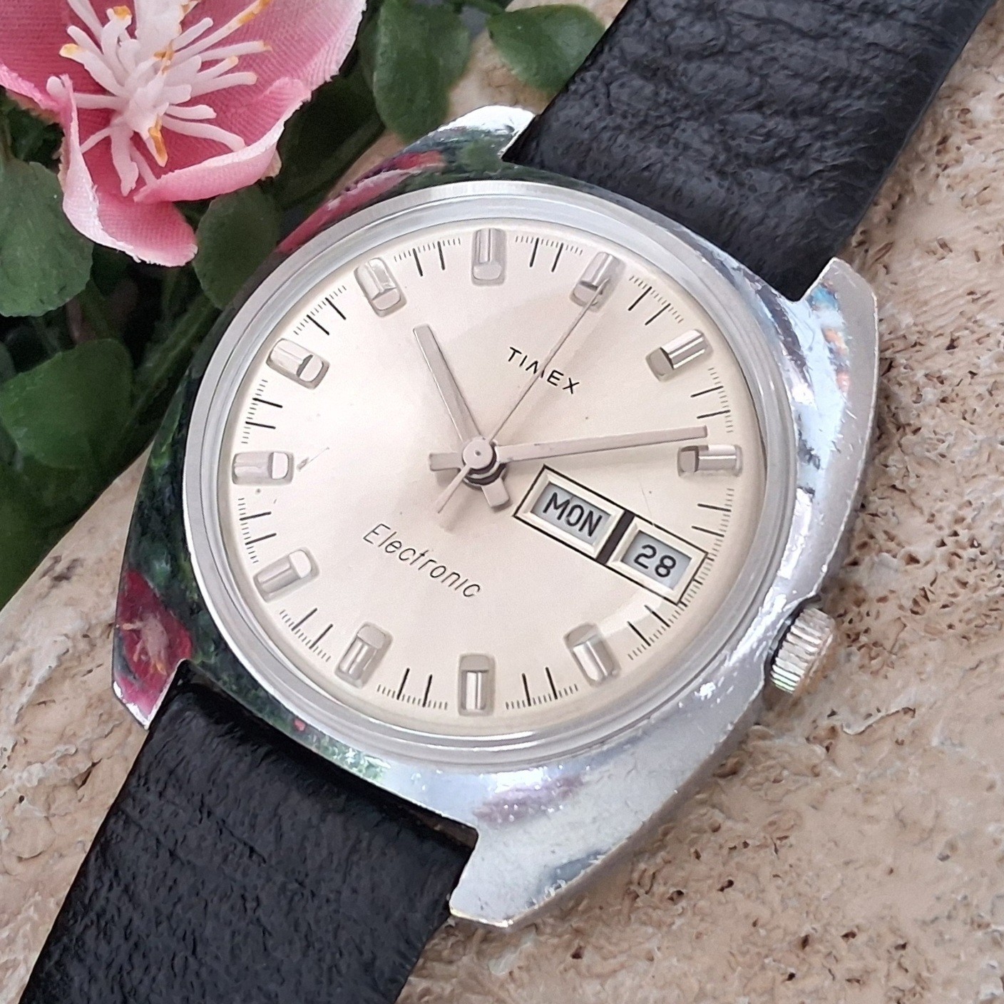 Serviced 1974 Timex Electronic Men\'s Vintage Kolchak Watch, New Battery, Crystal