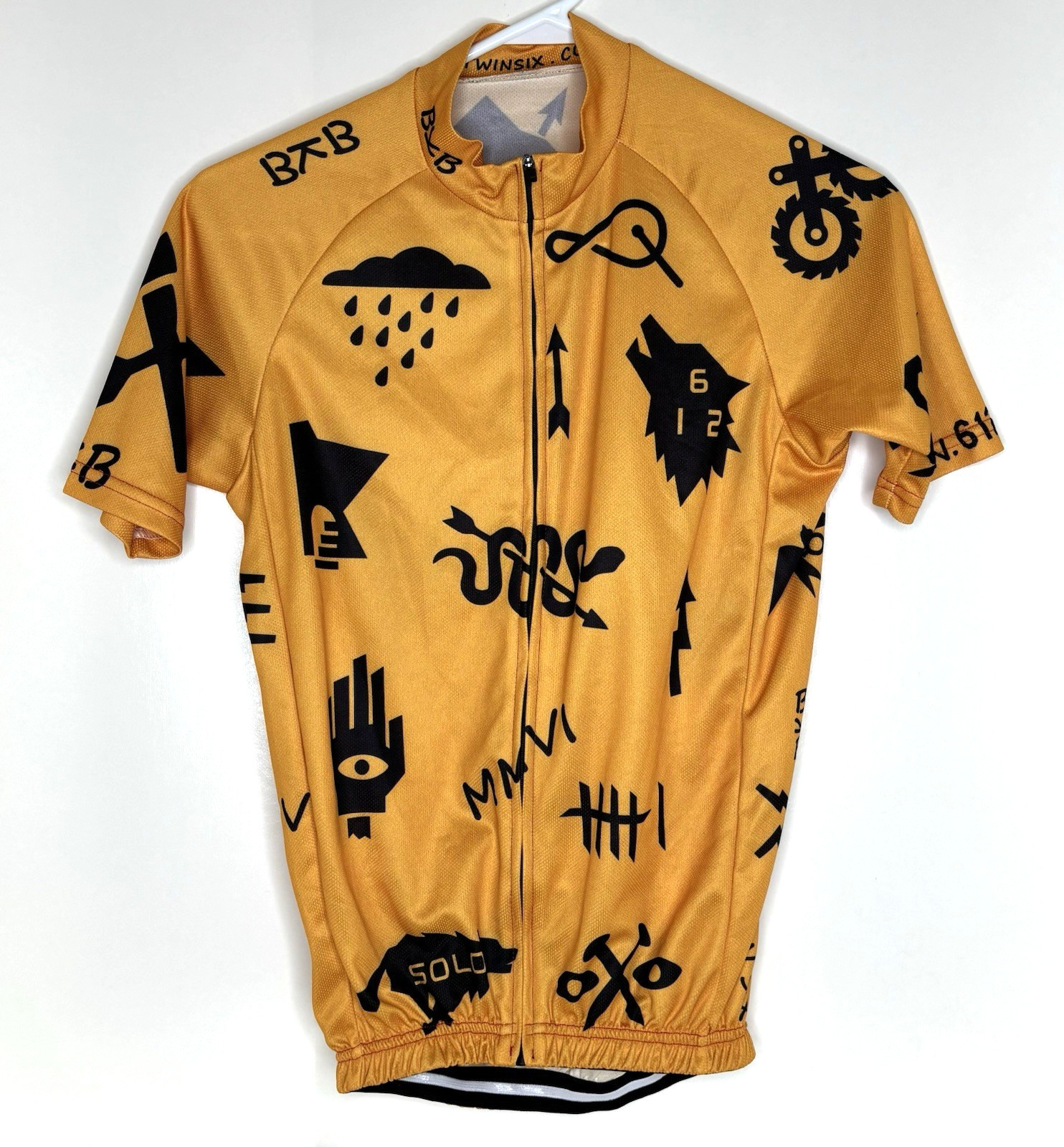 Twin Six Men\'s M Medium Cycling Bike JERSEY full zip MN.612.US Gold Black Print
