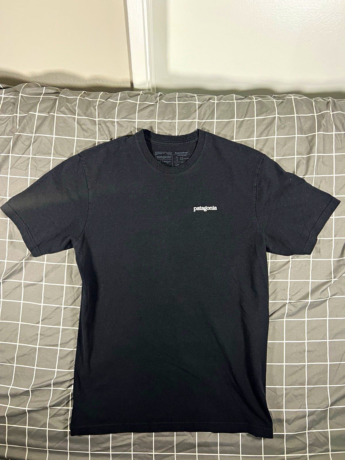 Patagonia Responsibili-Tee Mens Black Graphic Logo Crewneck T-Shirt Size M
