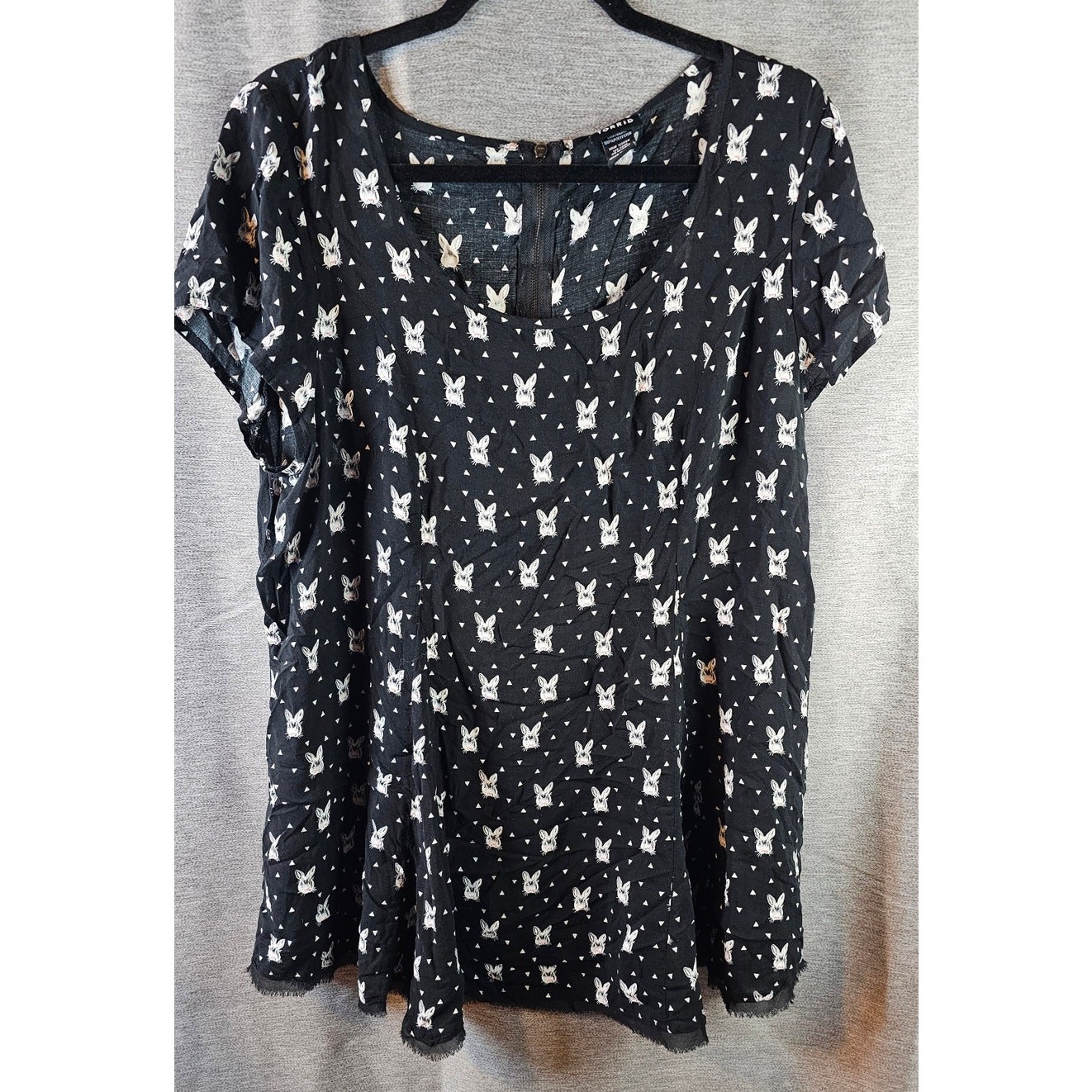 Torrid Sz 1 16/18 Black Bunny Blouse Top Sheer Fringe