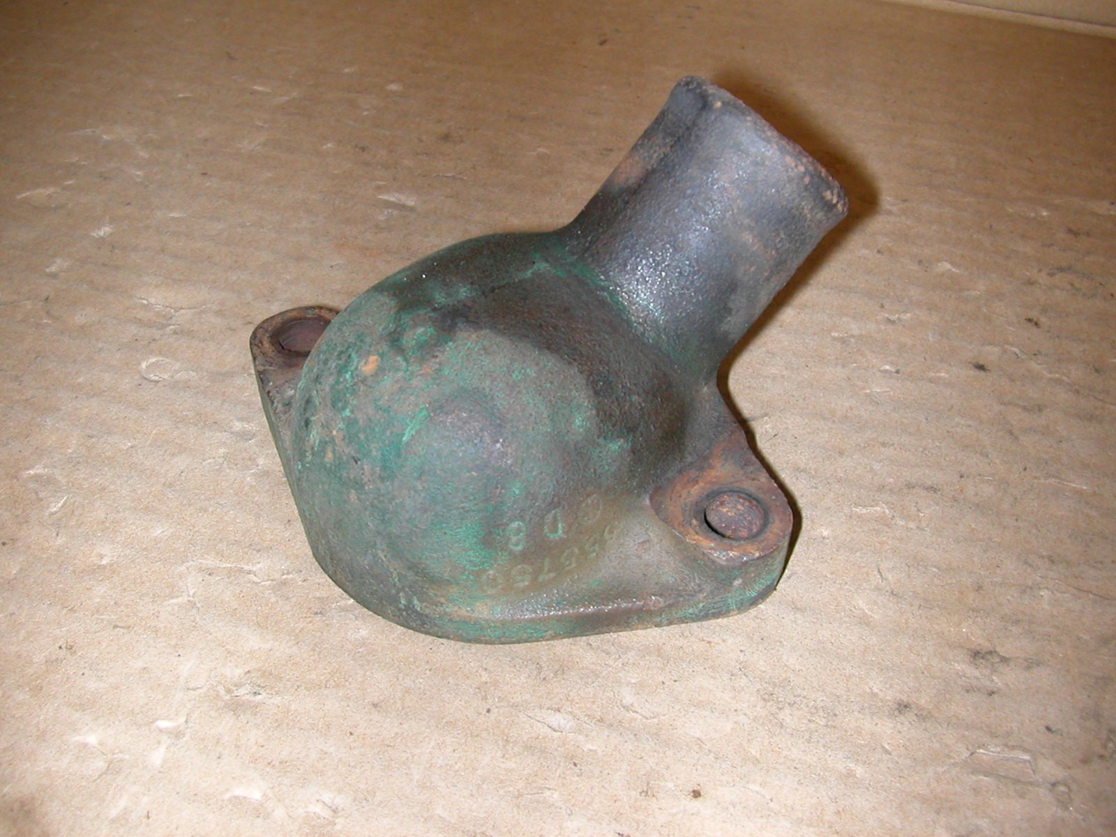 VINTAGE WATER OUTLET/THERMOSTAT HOUSING - 1949-53 OLDSMOBILE V-8 #555750 VINTAGE WATER OUTLET/THERMOSTAT HOUSING - 1949-53 OLDSMOBILE V-8 #555750