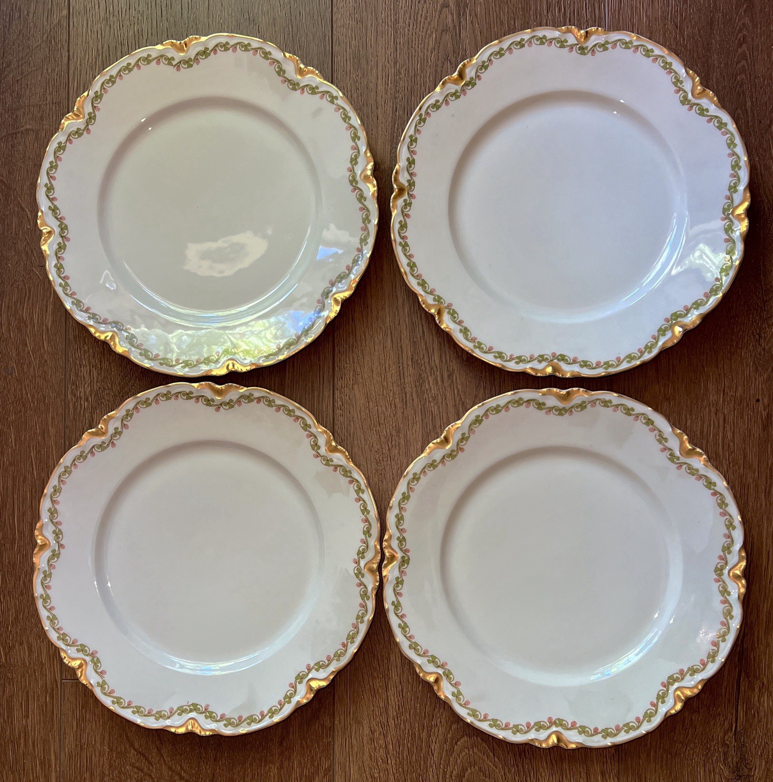 4 Haviland Limoges Clover Leaf Dinner Plates, Antique Gold, Schleiger 98, 9 5/8\