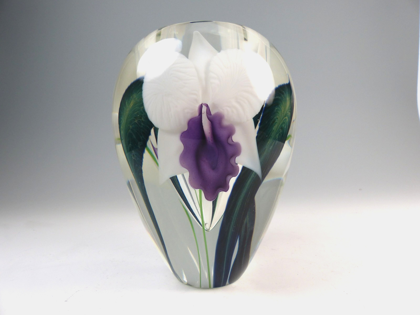 Vtg 2008 Scott Bayless for Lotton Studios White & Purple Orchid Paperweight Vase