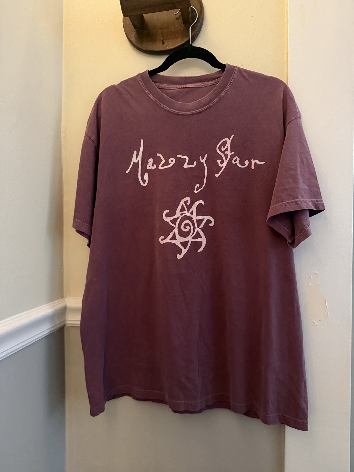 Vintage Y2K Mazzy Star She Hangs Brightly Band Tee Size XL Burgundy