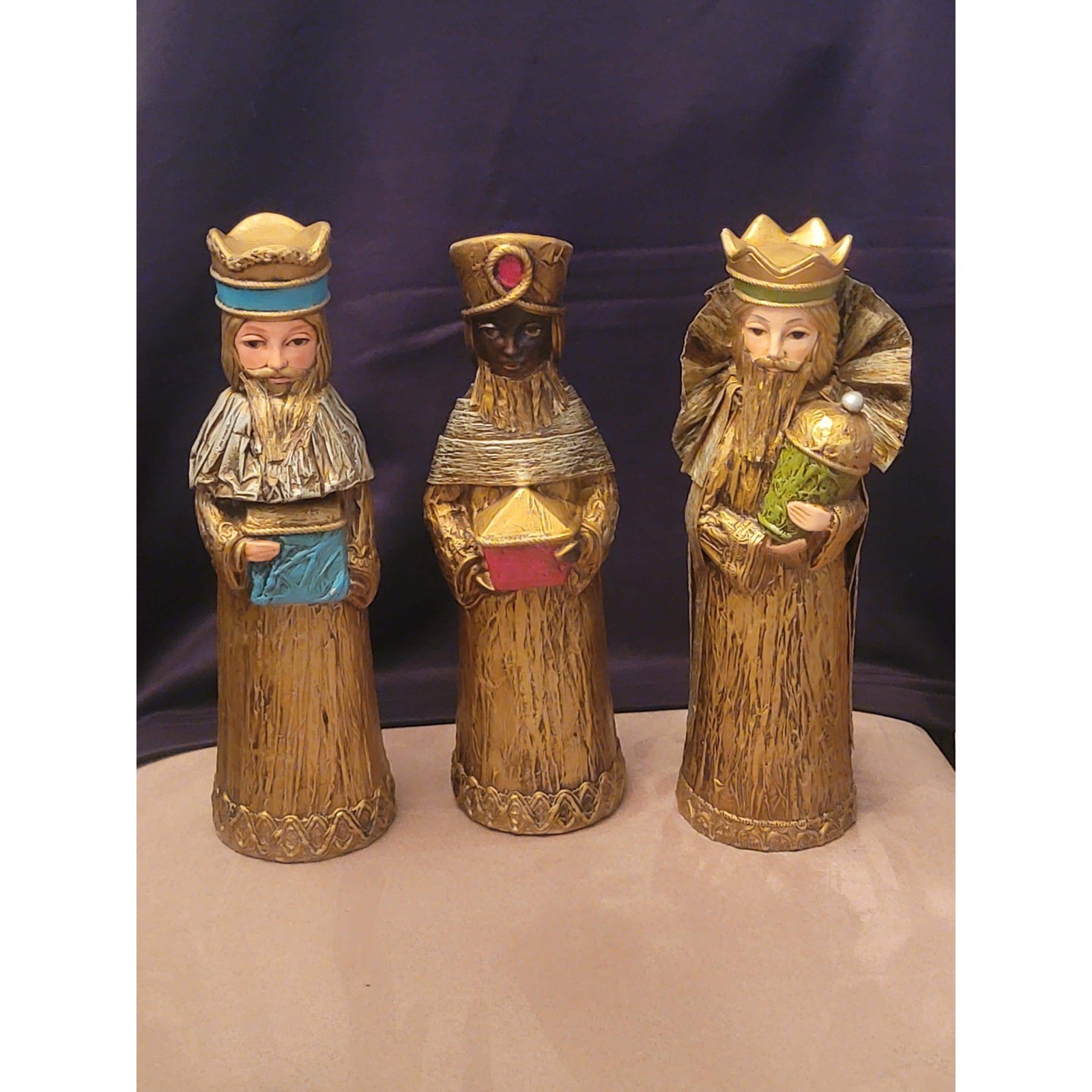 Vintage Schmid Brothers Wisemen Holiday Figurines - Papier-mâché Vintage Schmid Brothers Wisemen Holiday Figurines - Papier-mâché