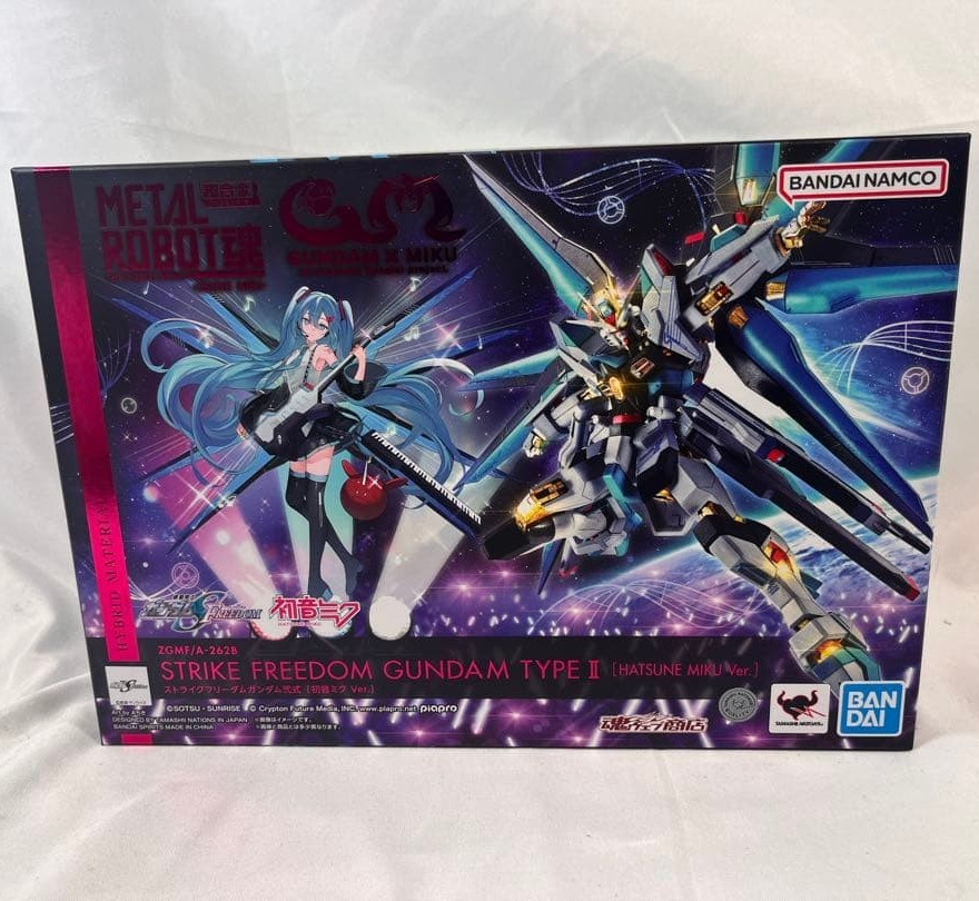 METAL ROBOT Spirits Strike Freedom Gundam Type II Hatsune Miku Ver. Bandai New