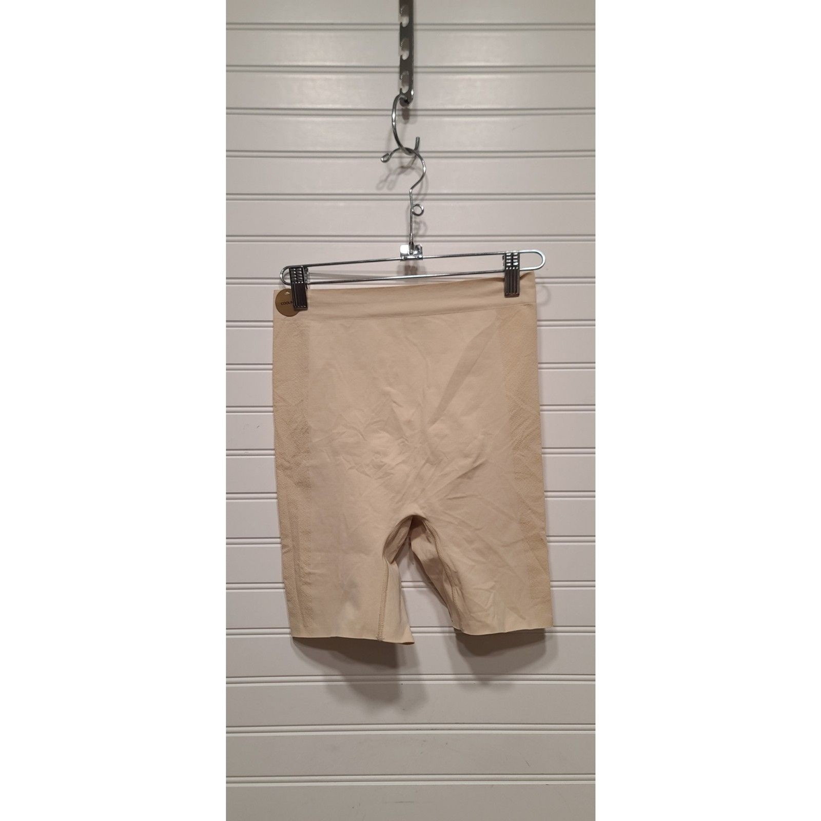 Wacoal Cooling Reshape Moderate Control Sand Shapewear Size M NWT Wacoal Cooling Reshape Moderate Control Sand Shapewear Size M NWT