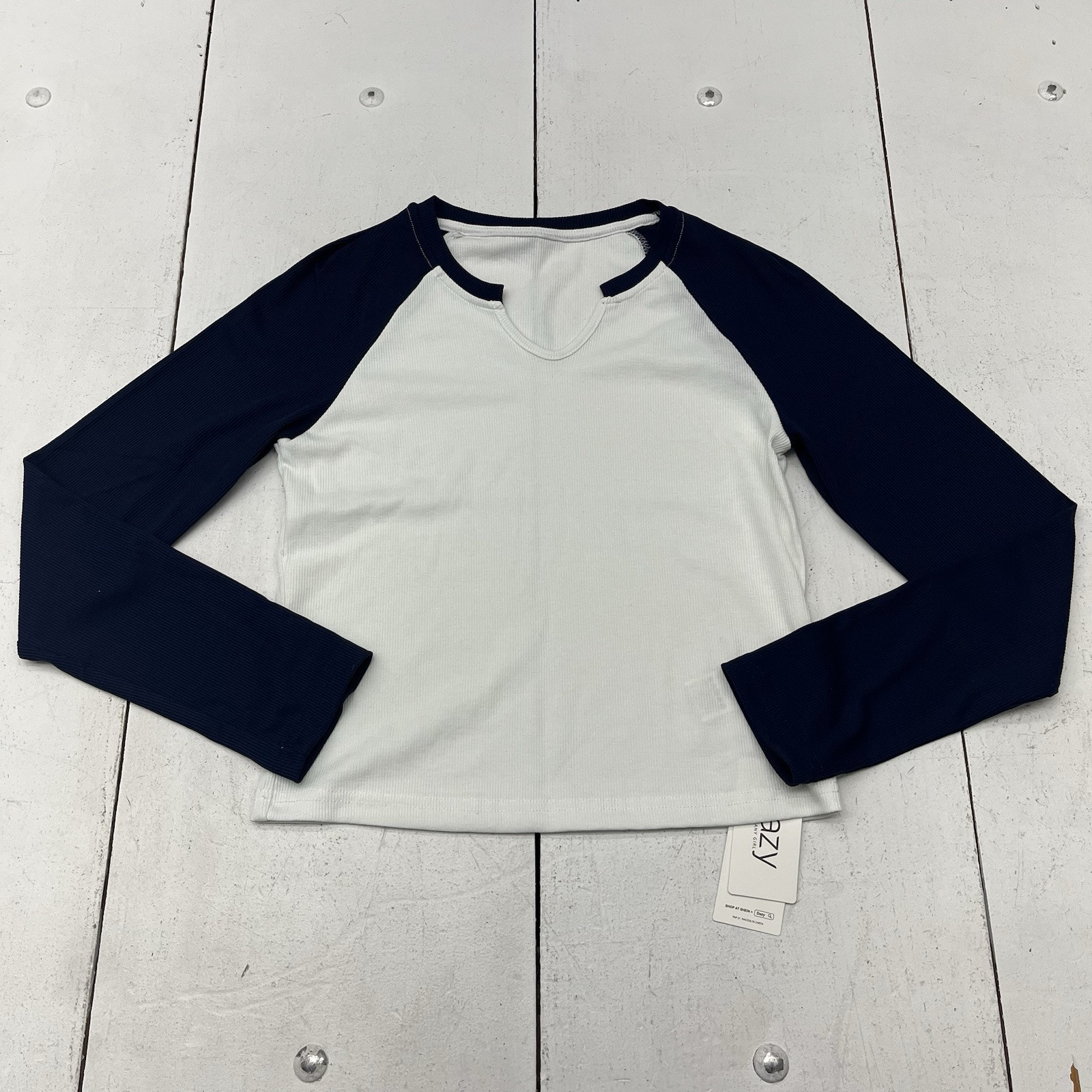 Dazy White Blue Long Raglan Sleeve Ribbed Solid Top Women’s Size Small Dazy White Blue Long Raglan Sleeve Ribbed Solid Top Women’s Size Small