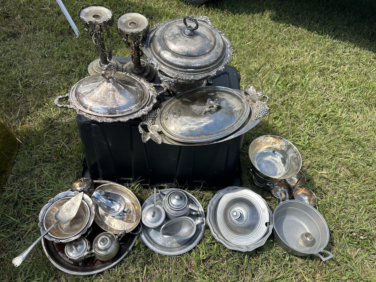 Huge Mixed Lots Silverplate and Some Pewter Serving Pieces: , Trays, Bowls, etc Huge Mixed Lots Silverplate and Some Pewter Serving Pieces: , Trays, Bowls, etc