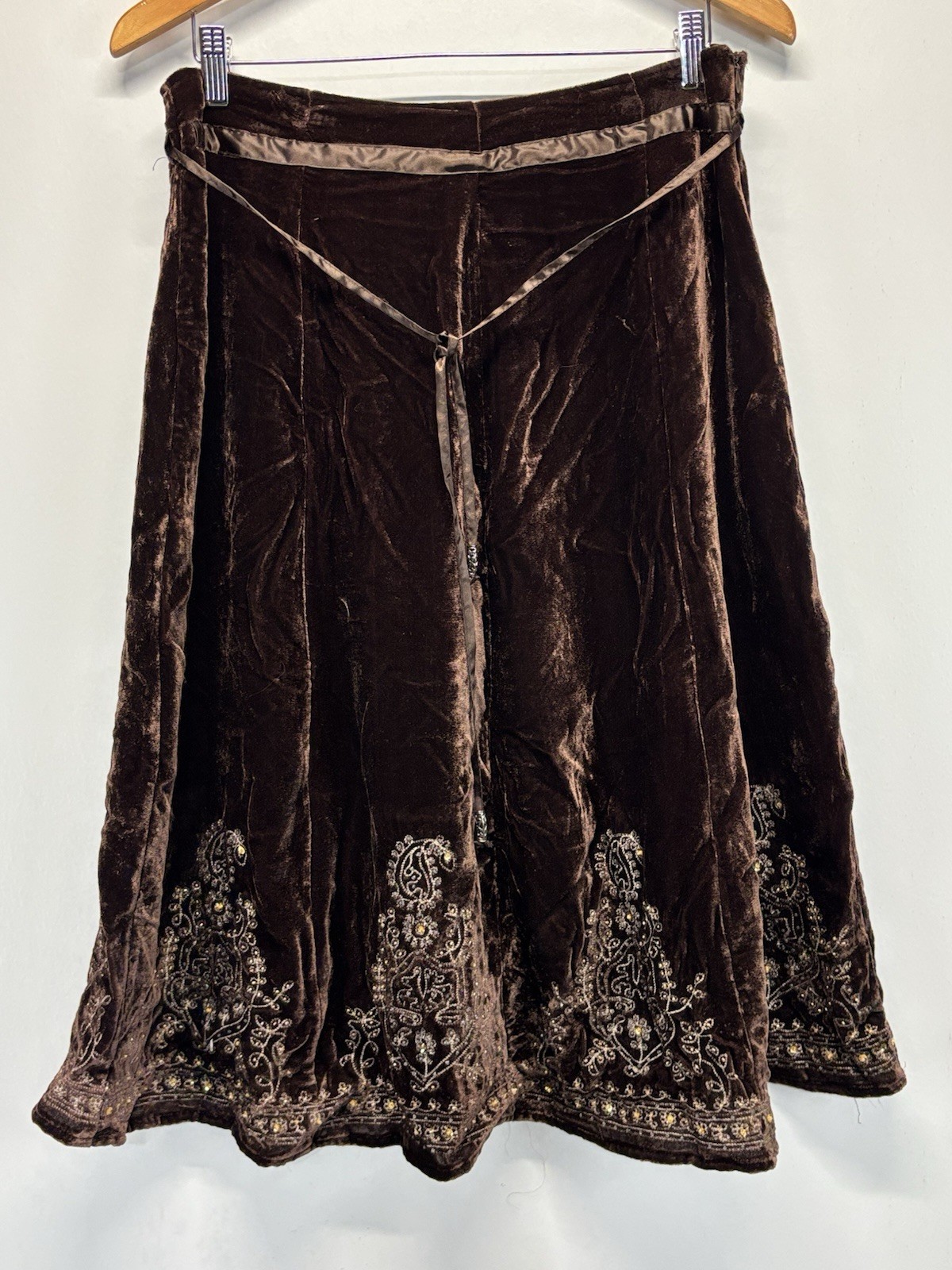 Vtg Y2K Forest Fairy Velvet Skirt Women’s 10 Chocolate Brown Embroidered Midi Vtg Y2K Forest Fairy Velvet Skirt Women’s 10 Chocolate Brown Embroidered Midi