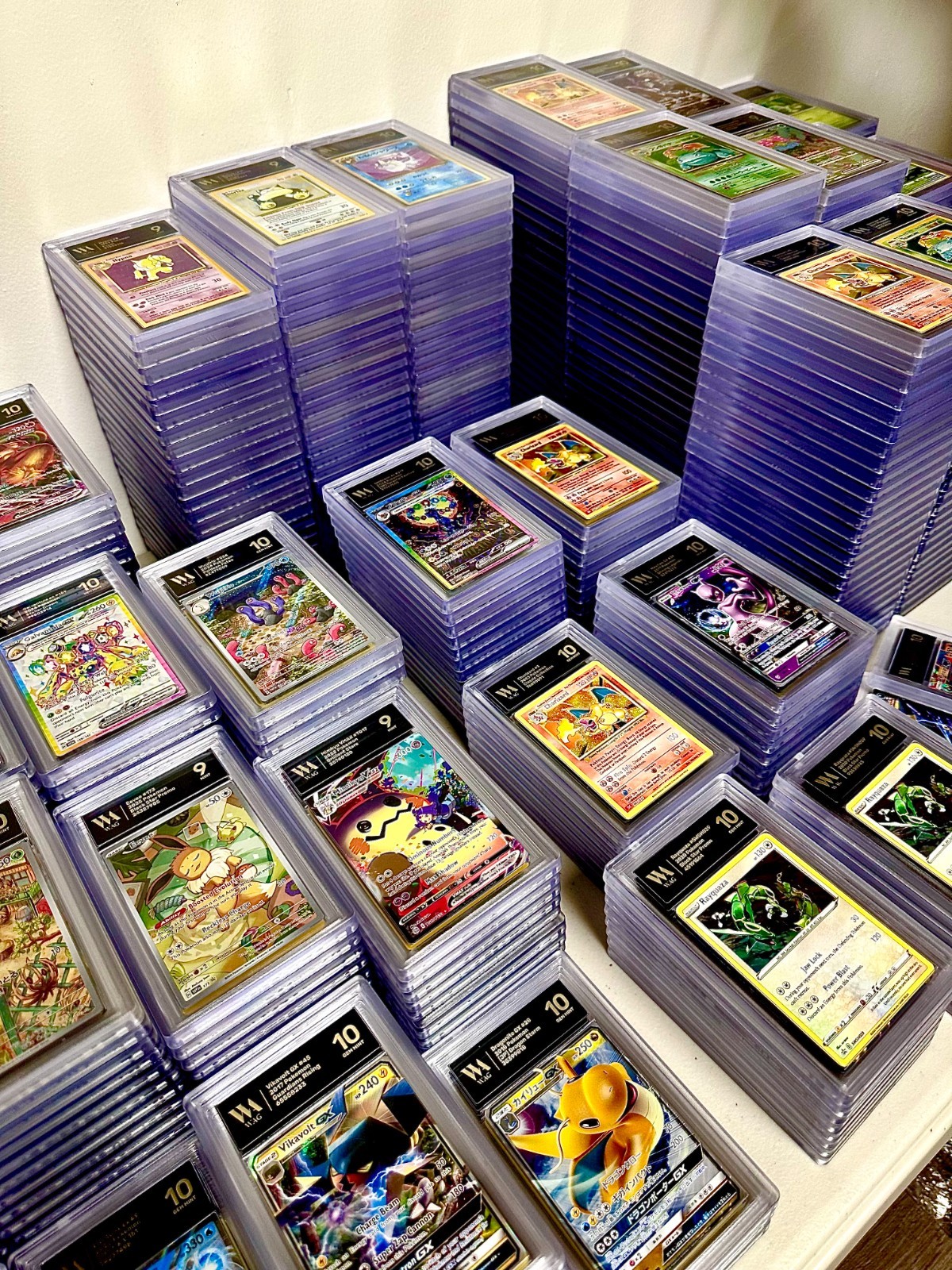Lot of 25 Graded Pokemon Card Slabs - GRADE 9-10 incl. Wholesale Bulk Collection