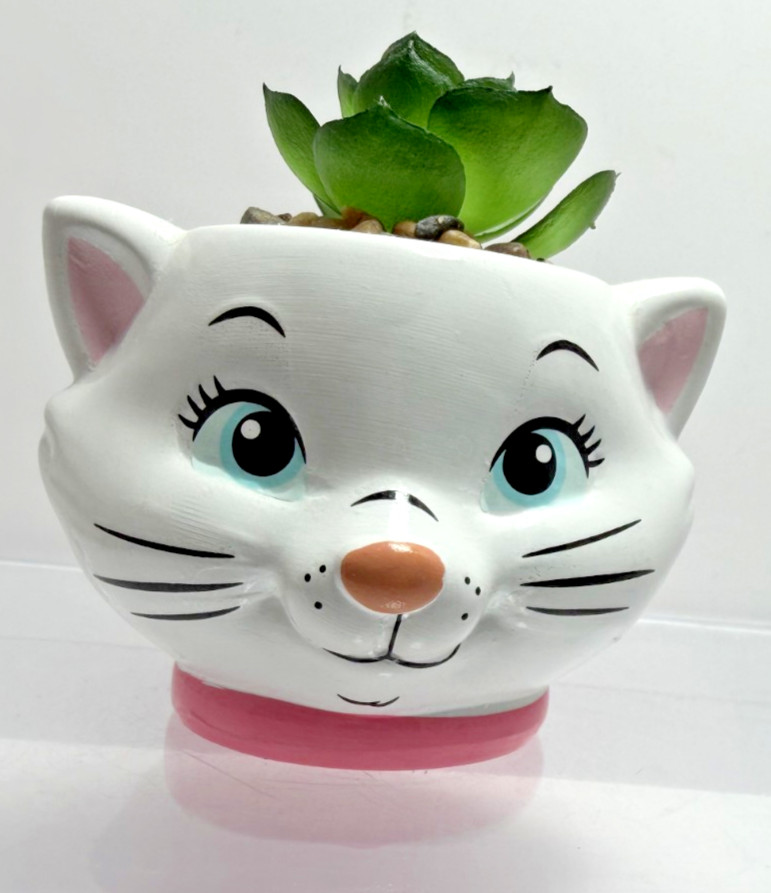 Disney The Aristocats Marie 4-Inch Mini Planter With Artificial Succulent NEW Disney The Aristocats Marie 4-Inch Mini Planter With Artificial Succulent NEW
