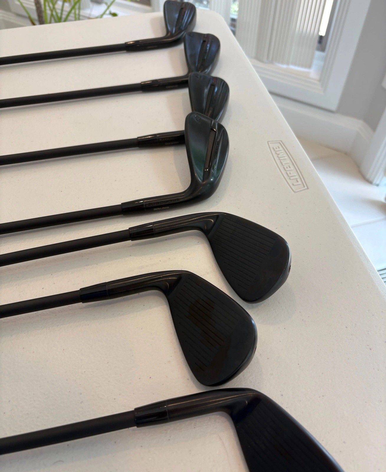 TaylorMade 2025 P790 Black Iron Set 4-PW Dynamic Gold 105 S300 TaylorMade 2025 P790 Black Iron Set 4-PW Dynamic Gold 105 S300