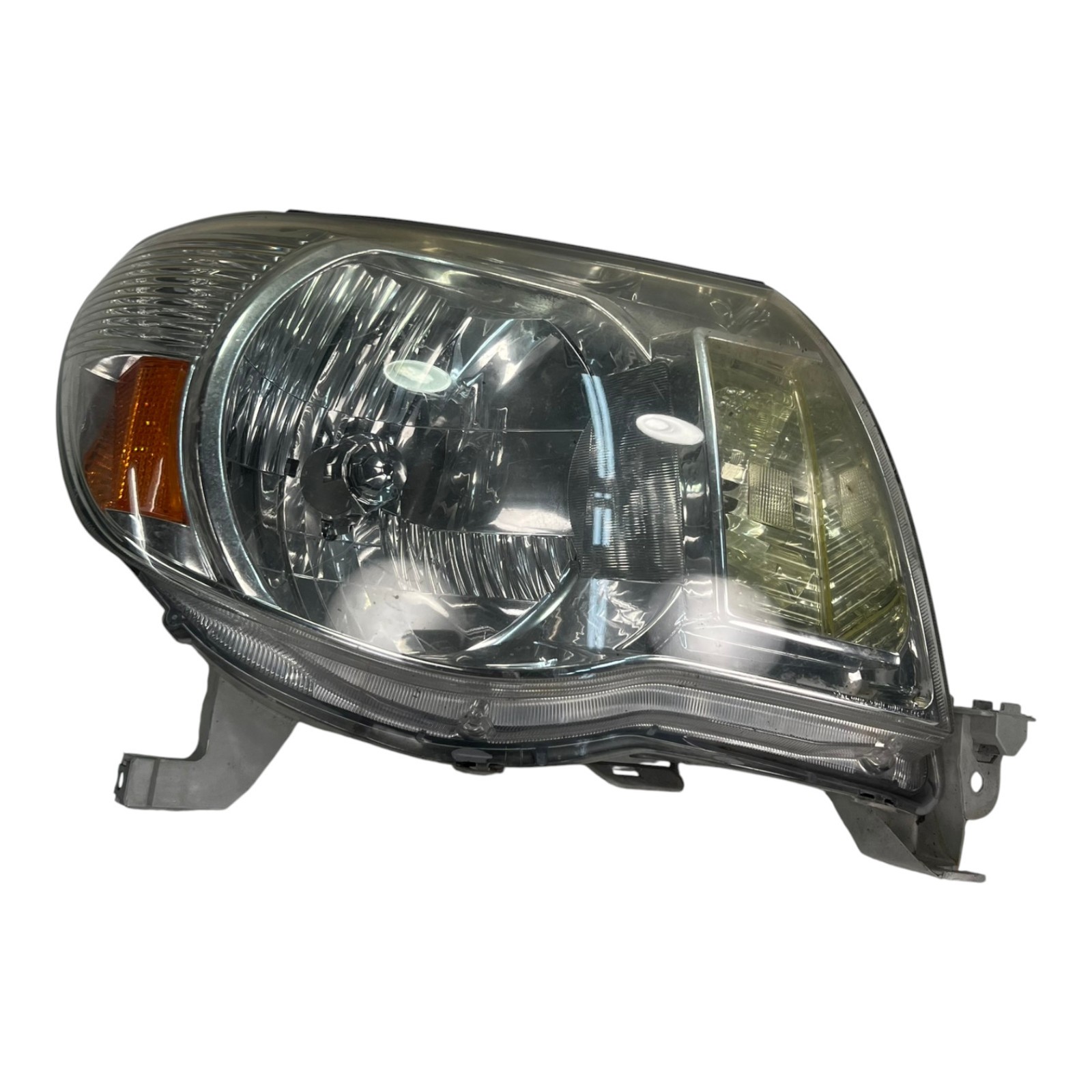 OEM 2005-11 Toyota Tacoma Right Headlamp w/o Sport Pre X Runner 8111004163 Flaws
